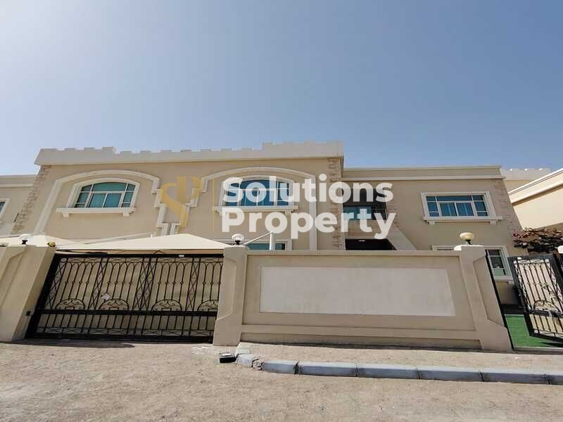 Well Maintained 5BR+M V | Shared Pool | 4 Parking