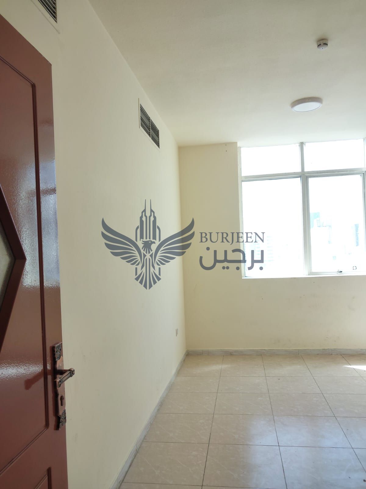 1 bhk clean beautiful apartment with balcony in al shuwaiheen area with 28k