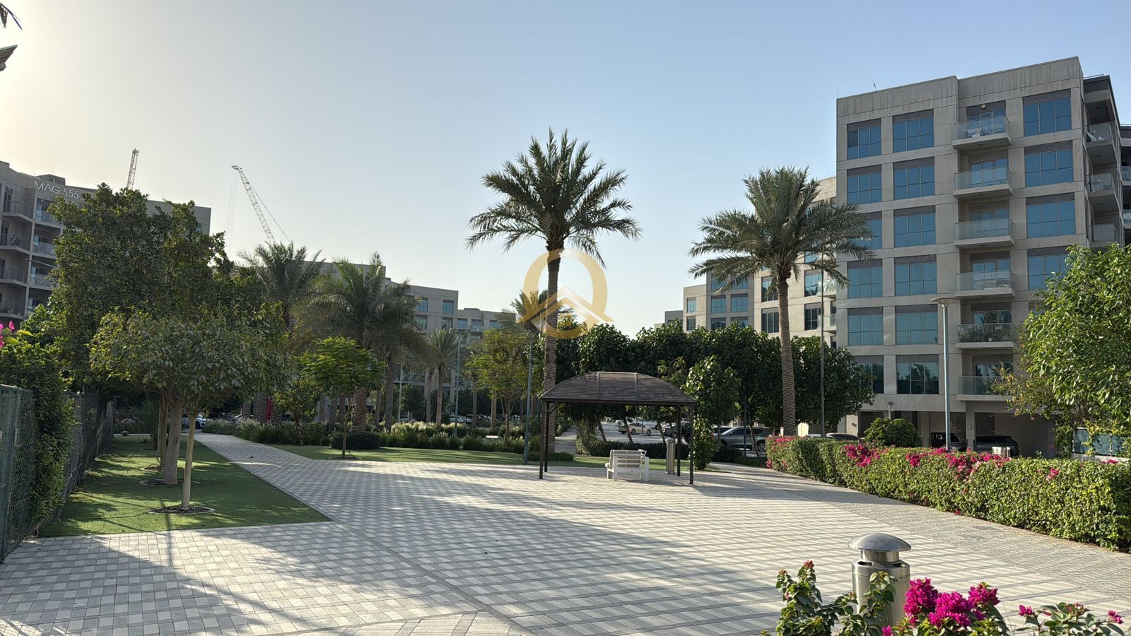 1 Studio Fully furnished, Modern Apartment, Spacious & Bright Unit