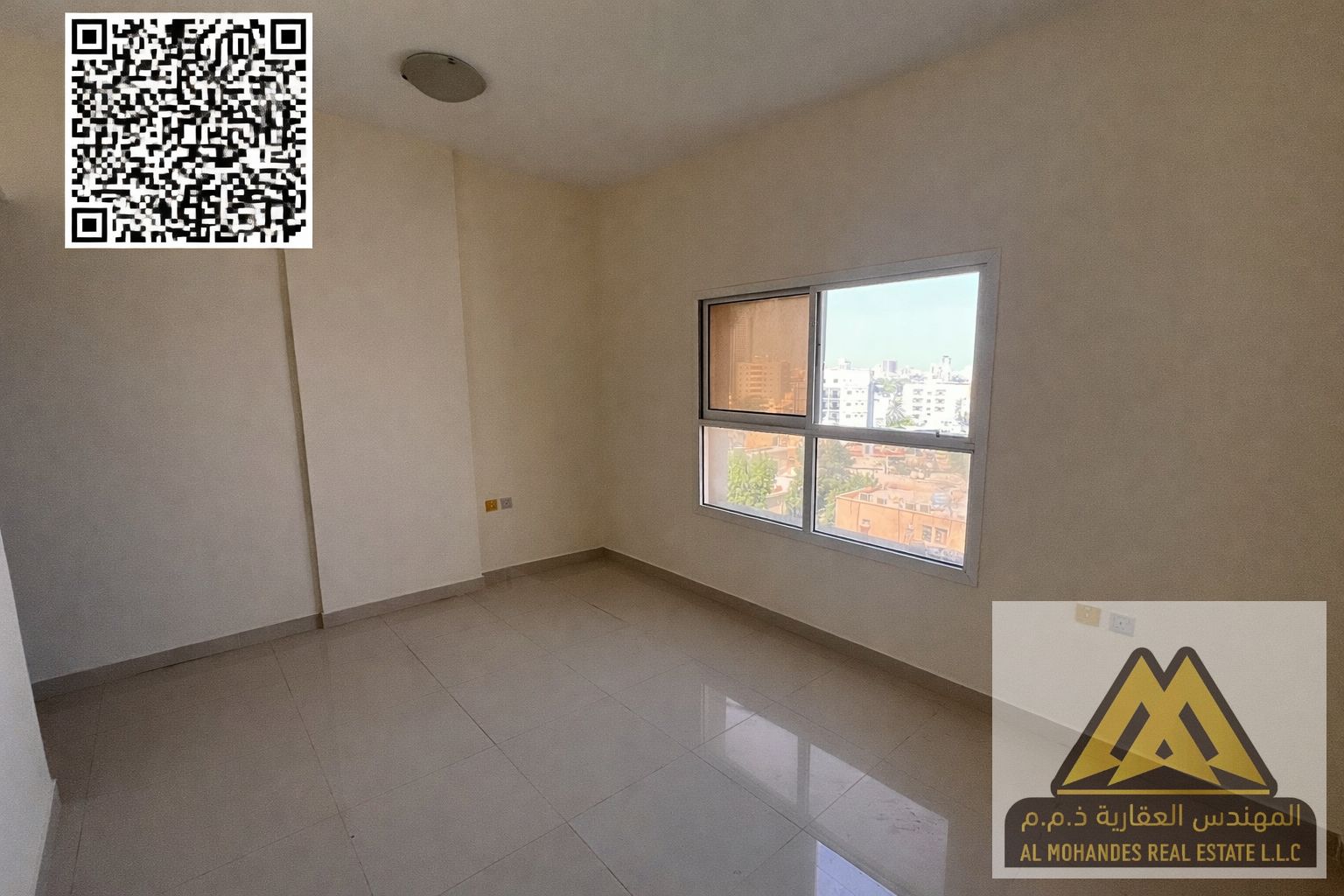 Large studio apartment | Separate kitchen | Prime location close to all services | Easy access to Sharjah and Dubai