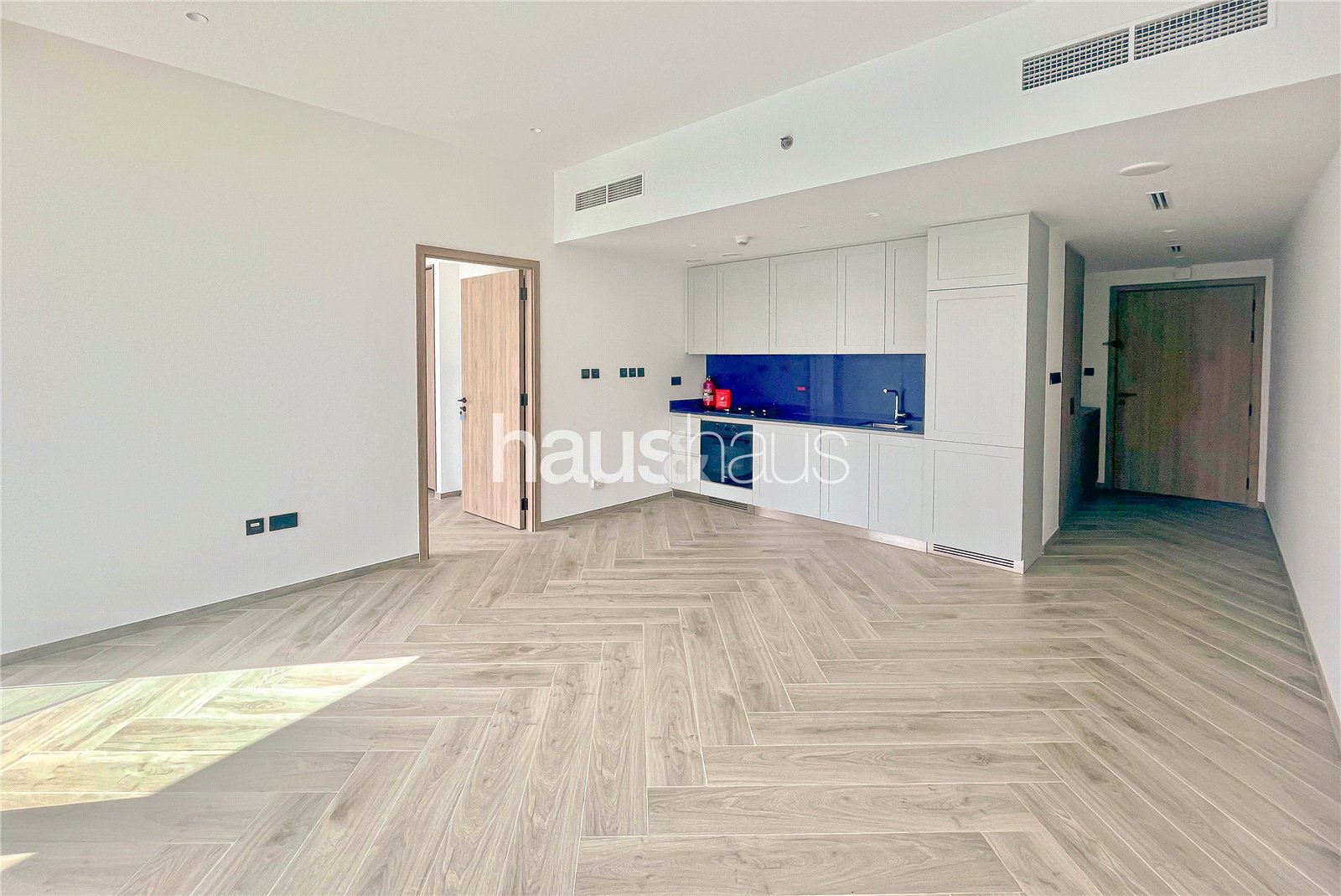Brand New | Stunning Canal View | Luxury Amenities
