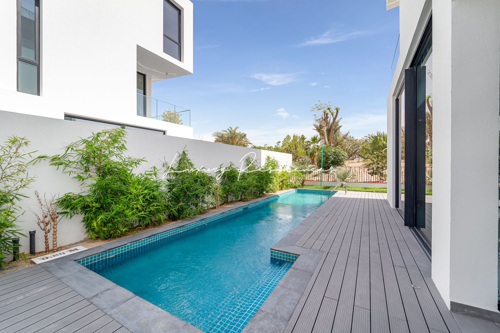 ** Prime Location | Lagoon View | 5 Bedrooms **