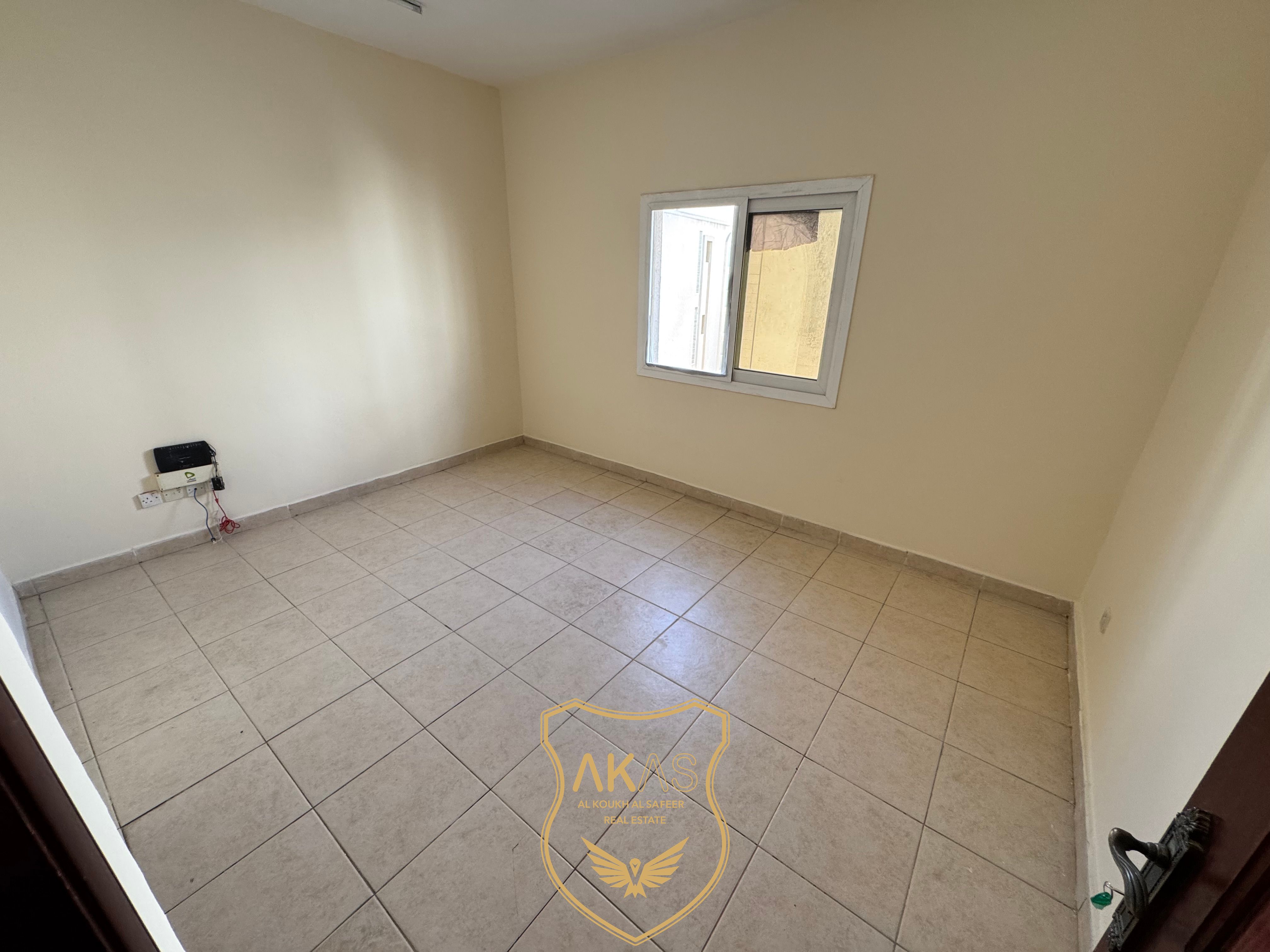 Well-Maintained Studio Near Bus Terminal | Central AC & Gas
