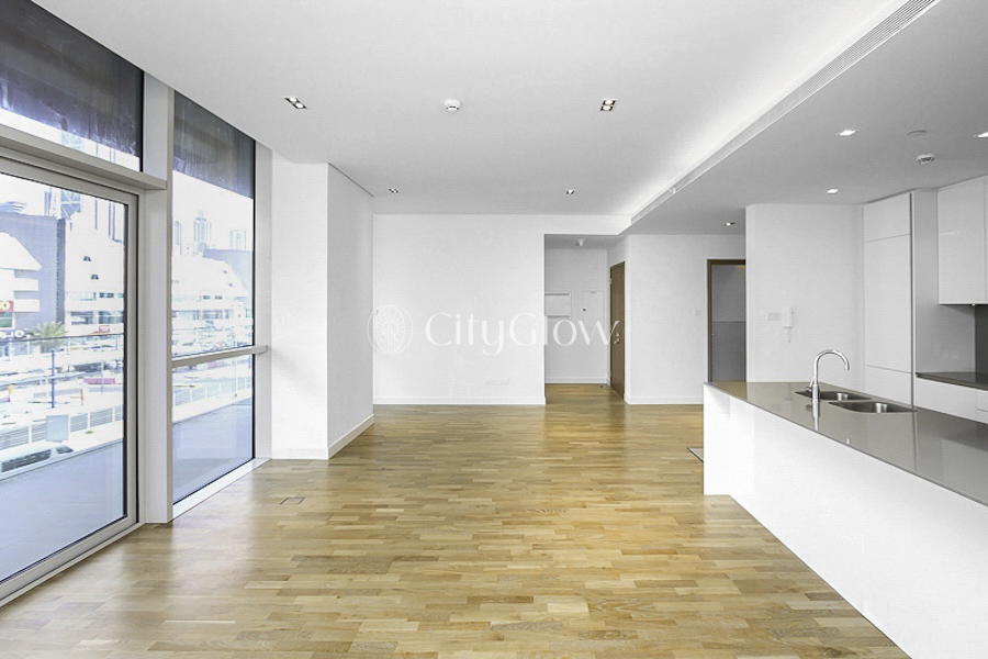 Bright 1 BR | Spacious Urban Gem | Prime Location