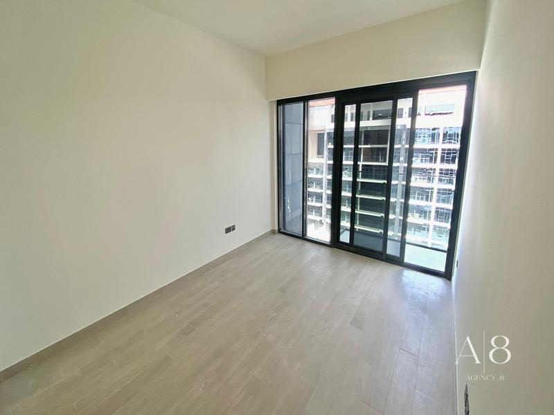 Prime Location| With Balcony | Boulevard View