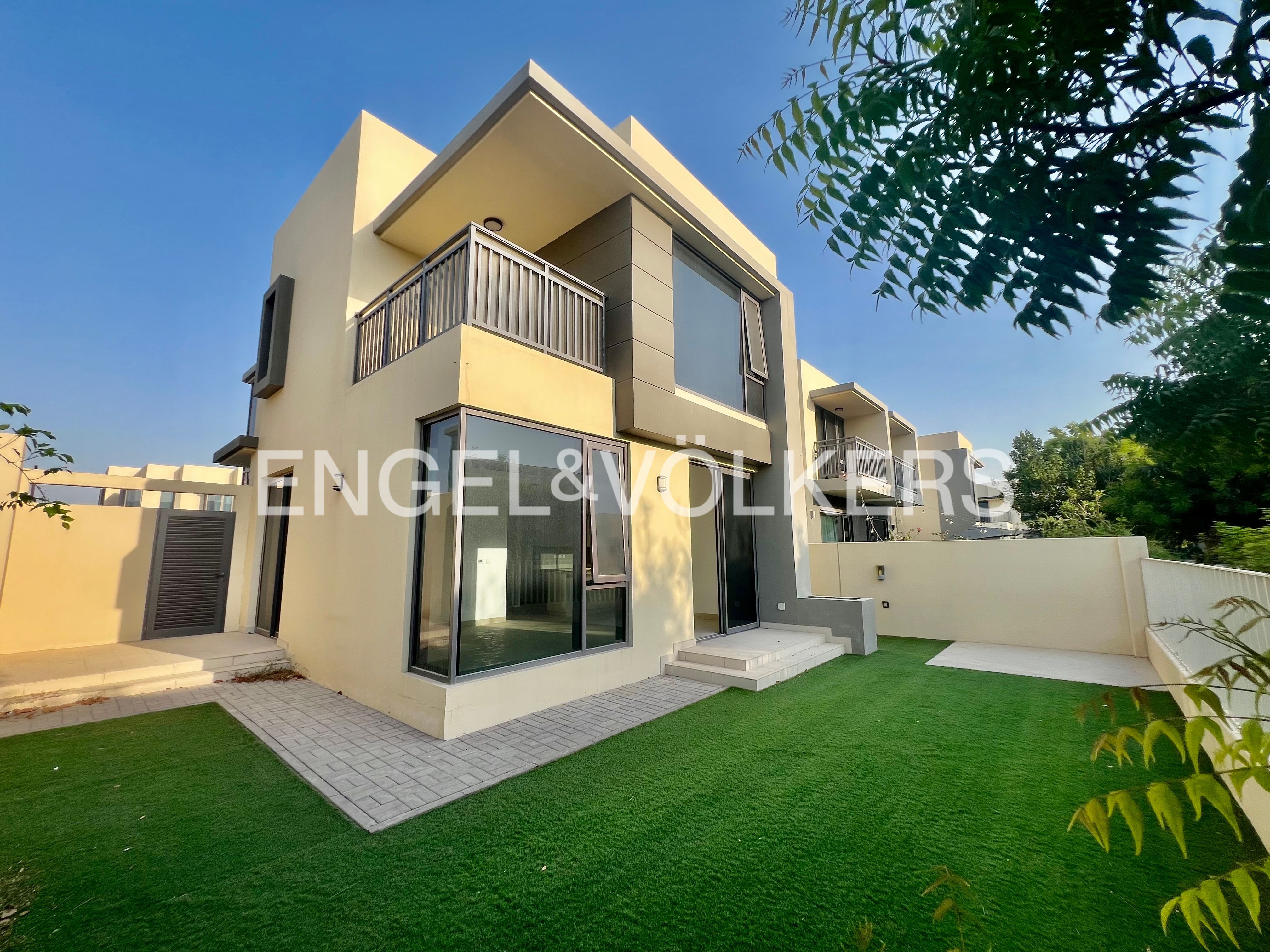 Vacant Now | Corner Unit | Greenbelt Backing