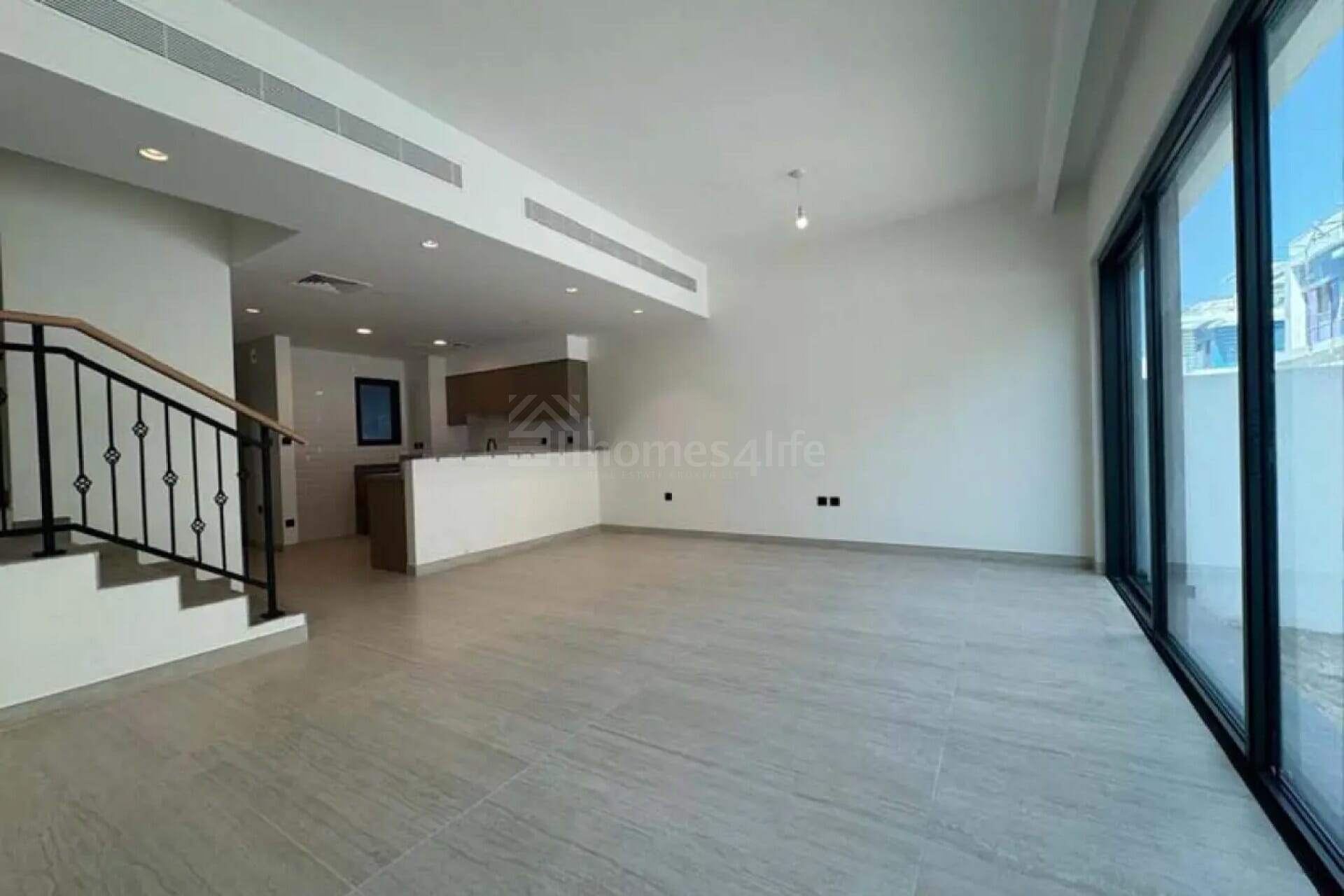 Ready To Move In | Brand New Unit | Single Row