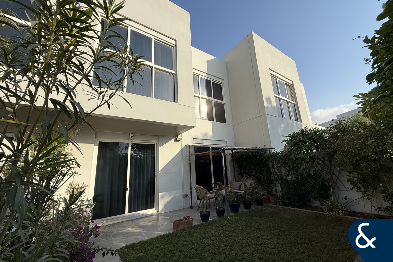 3 Bed | Maids | Vacant | Modern Townhouse