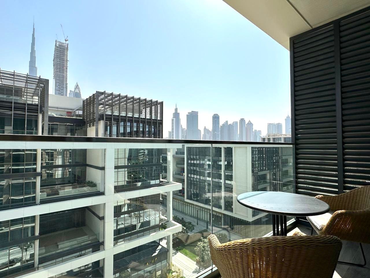 Fully Furnished l Vacant l High Floor