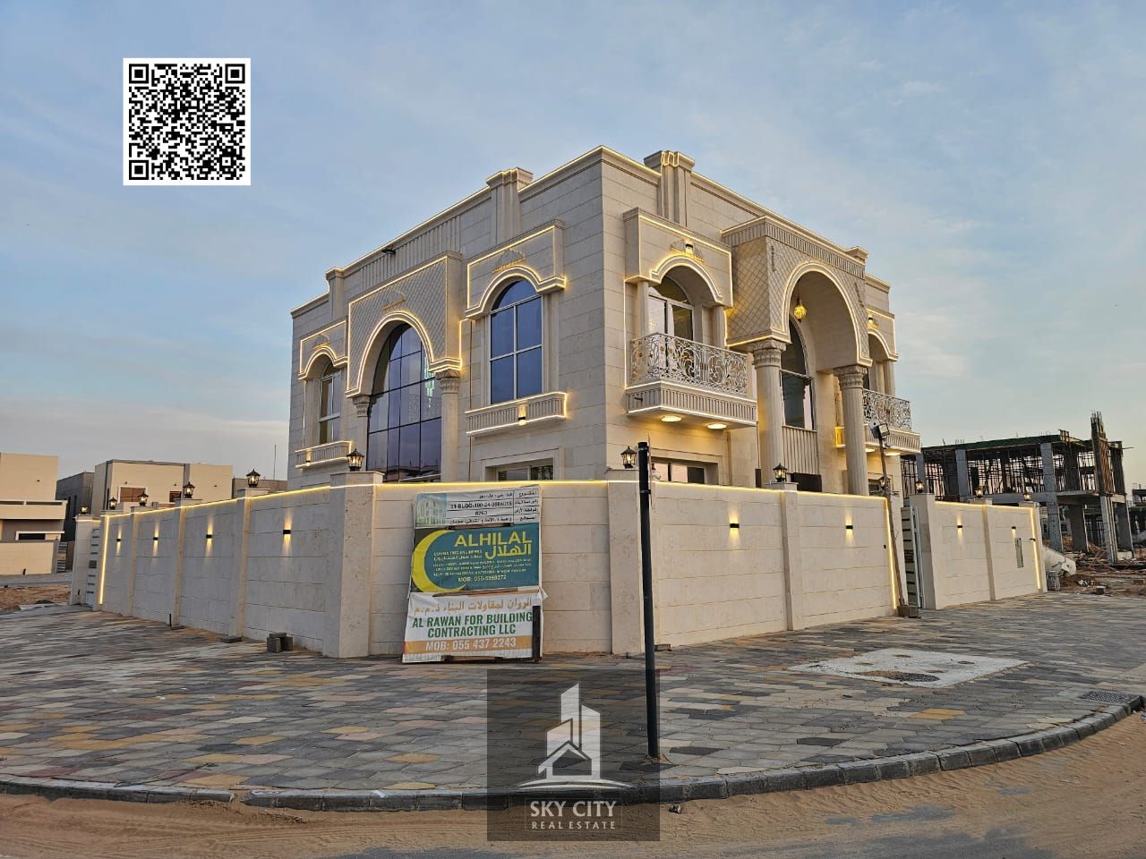 Villa in one of Ajman's most prestigious neighborhoods. Unique design with a swimming pool. Registration fees included. Freehold ownership for all nat
