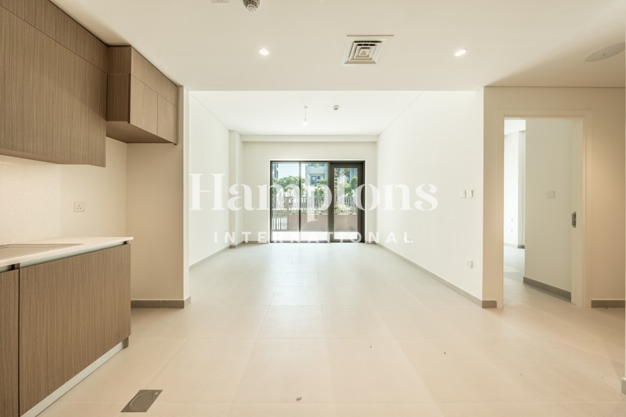 Private Garden | Exclusive | Vacant