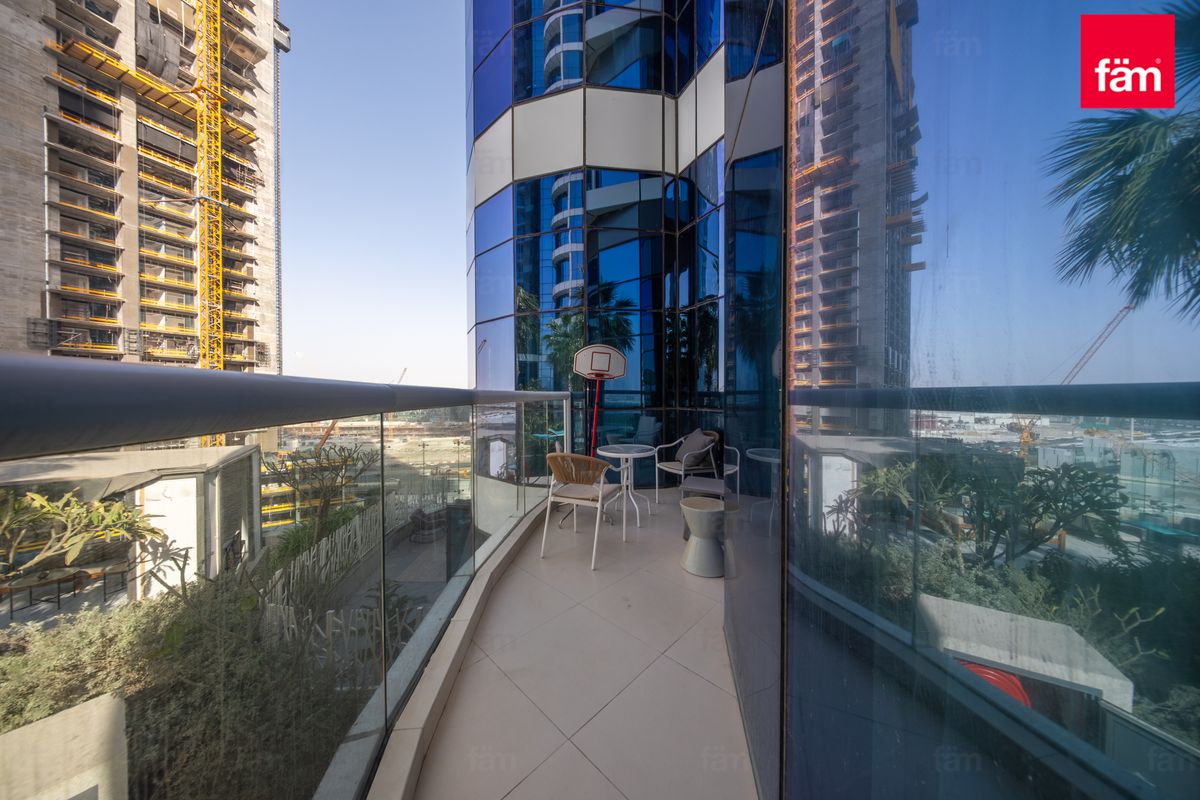 RedCarpet Living | Luxury Furnished | Vacant