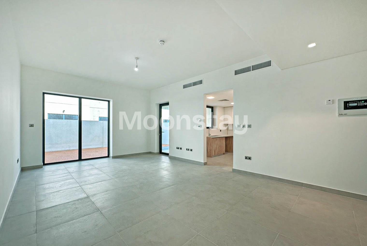 Single Row | Gated Community | Ready To Move