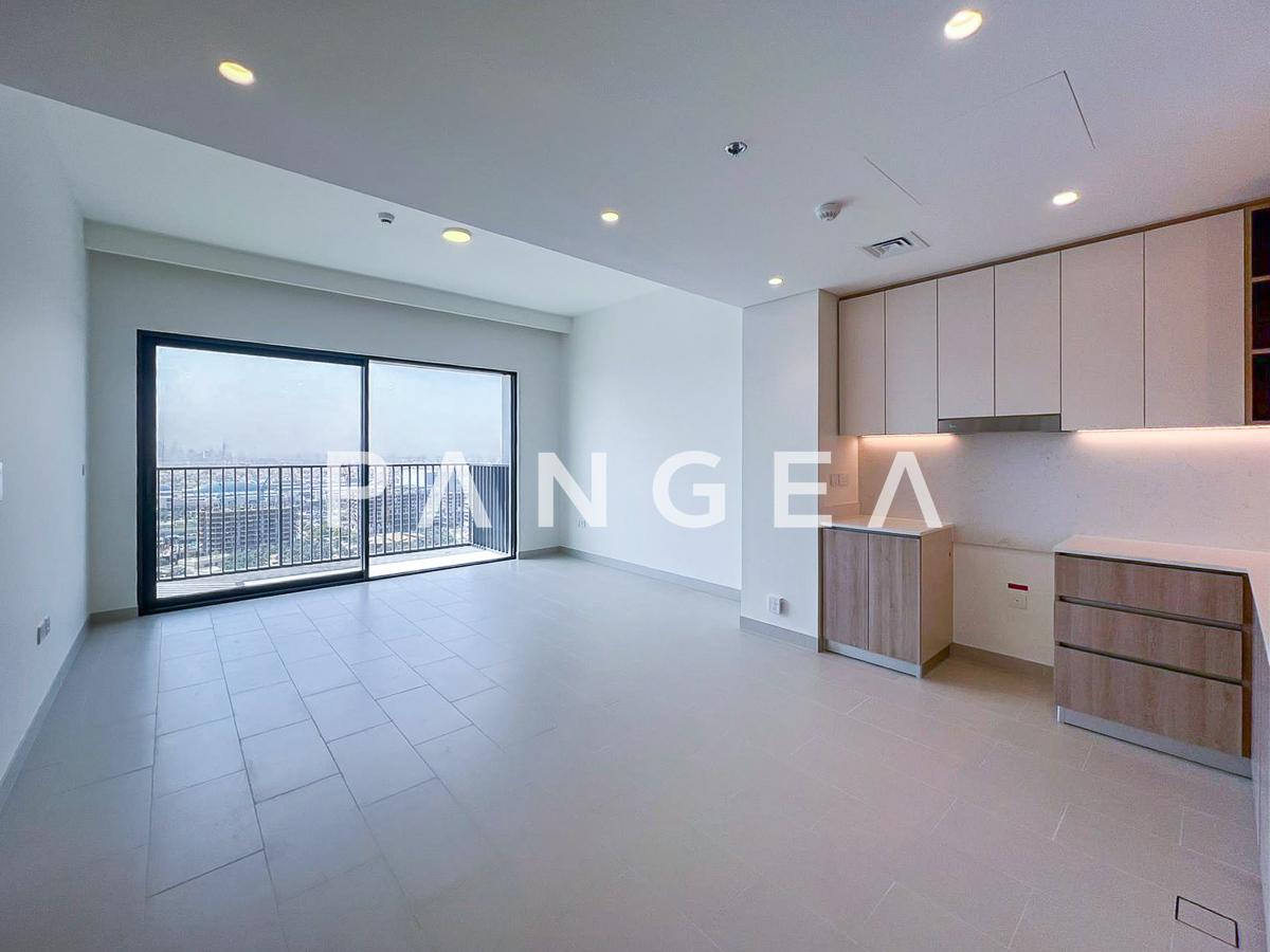 High Floor | Pool and Park View | Vacant