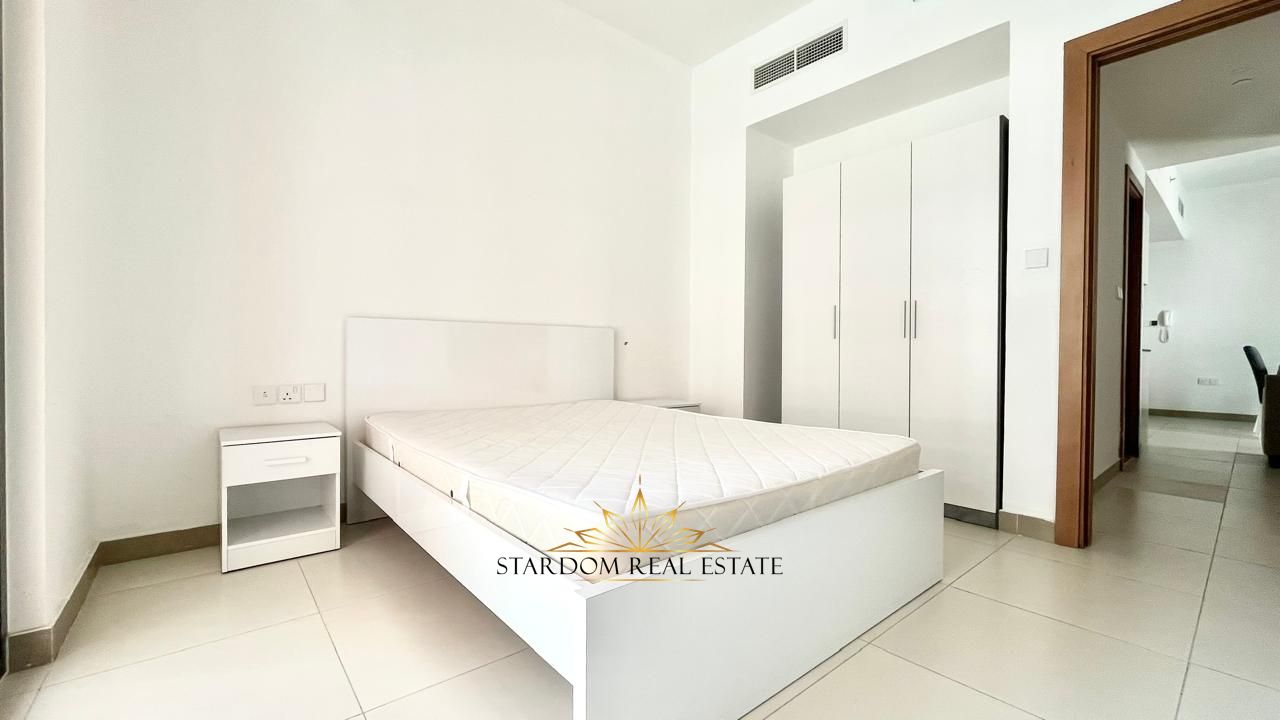 2 BEDROOM | VACANT | POOL VIEW