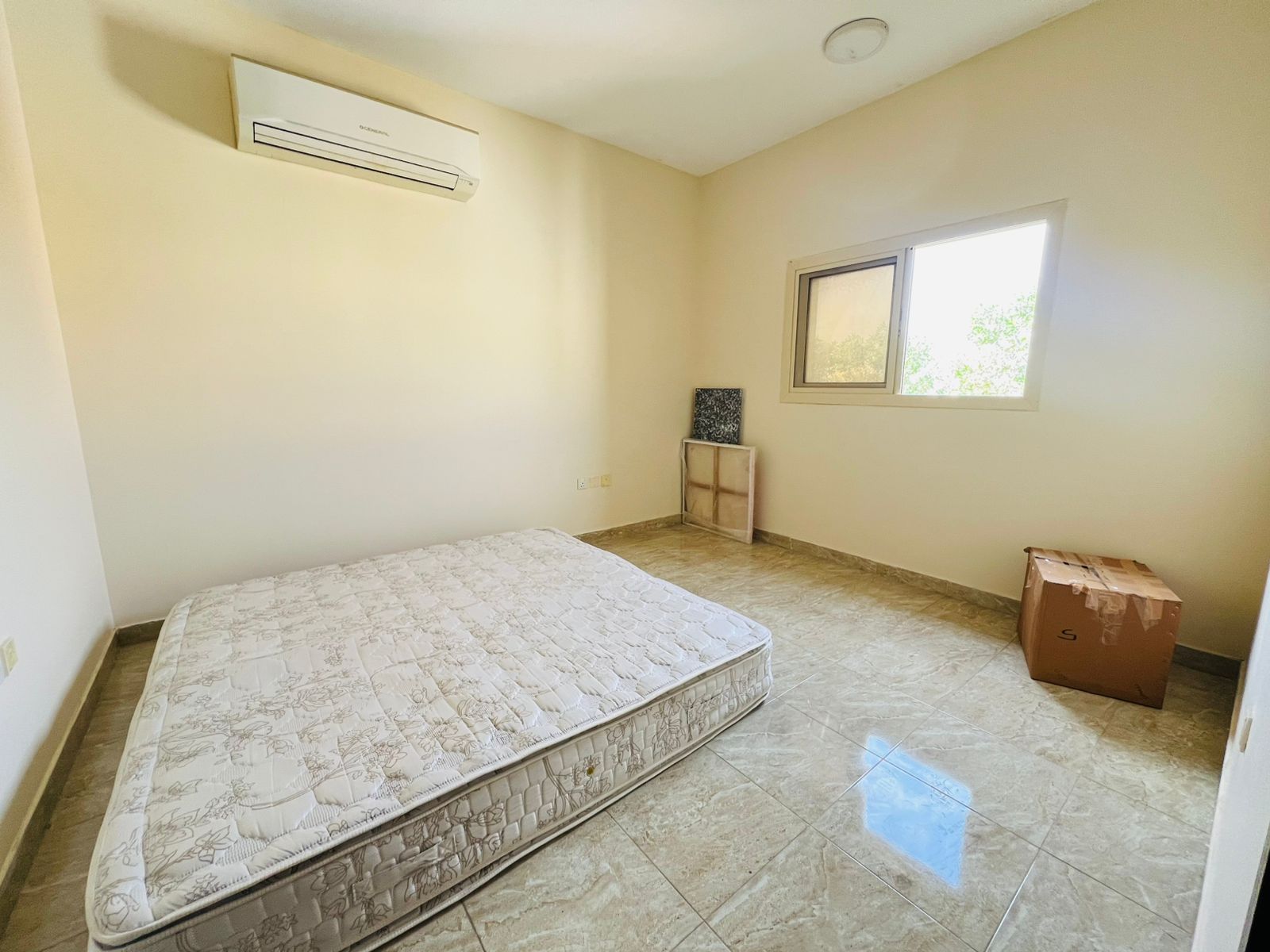 Lavish 1bhk full family building near to in new muwailah