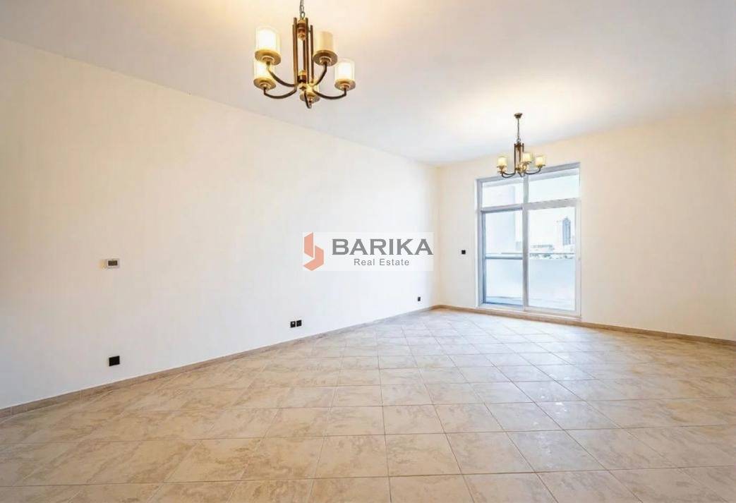 Spacious 3BR Apartment | High Floor | Prime Community Location