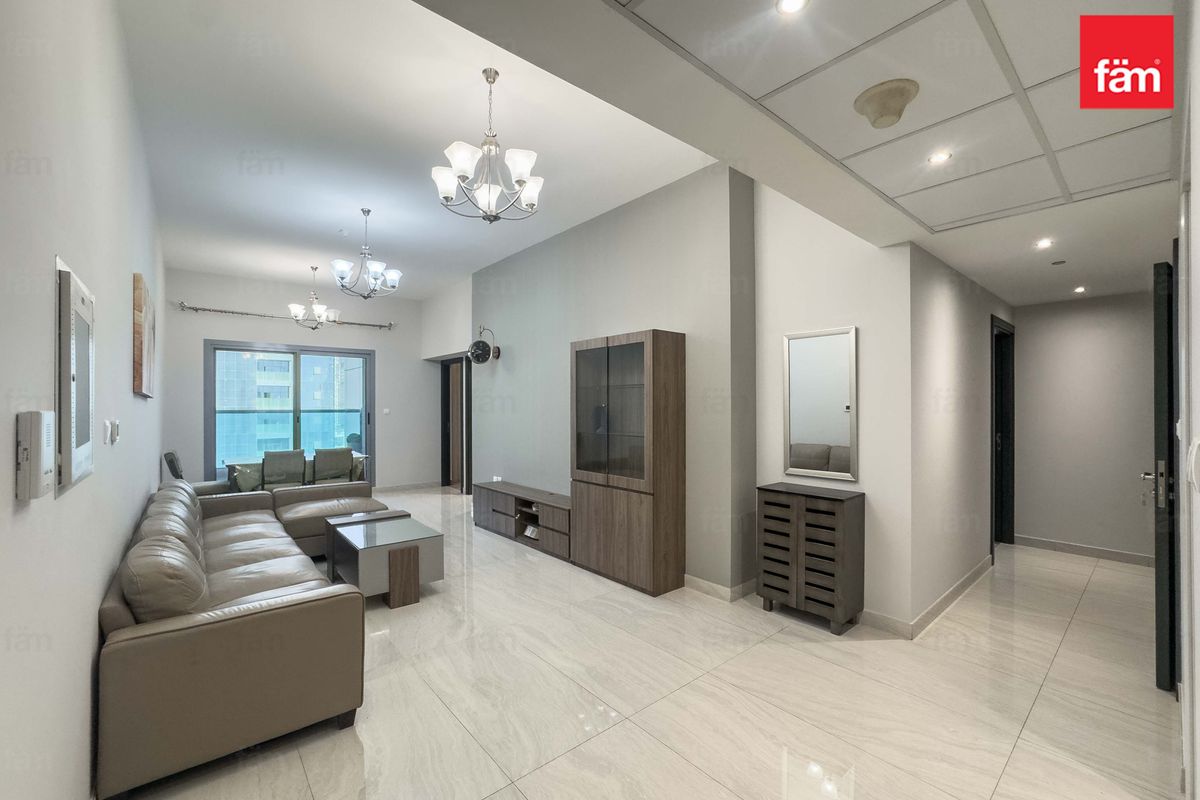 4 Bedroom | Canal View | Vacant