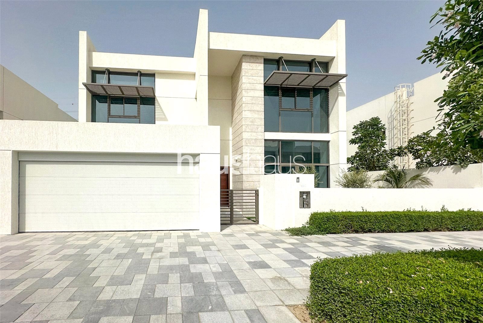 Bright + Spacious | Luxurious | Prime Location