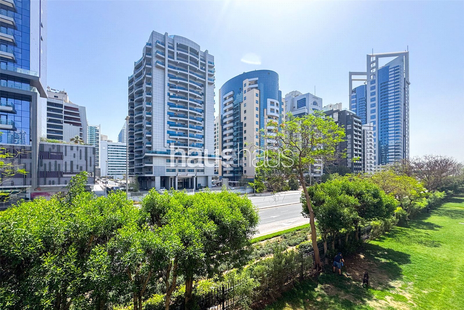 Chiller Free | Vacant 25th Feb | Upgraded Unit