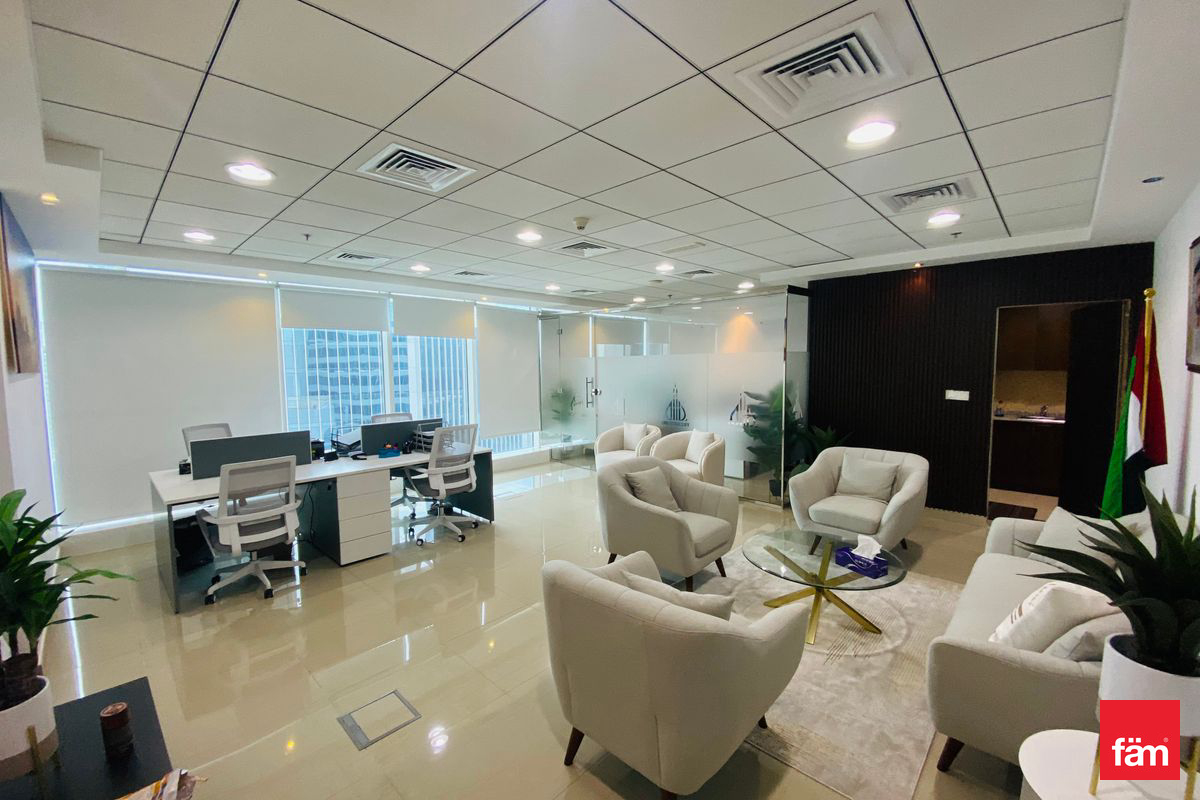 Vacant | Fully Fitted Office | Close to Metro