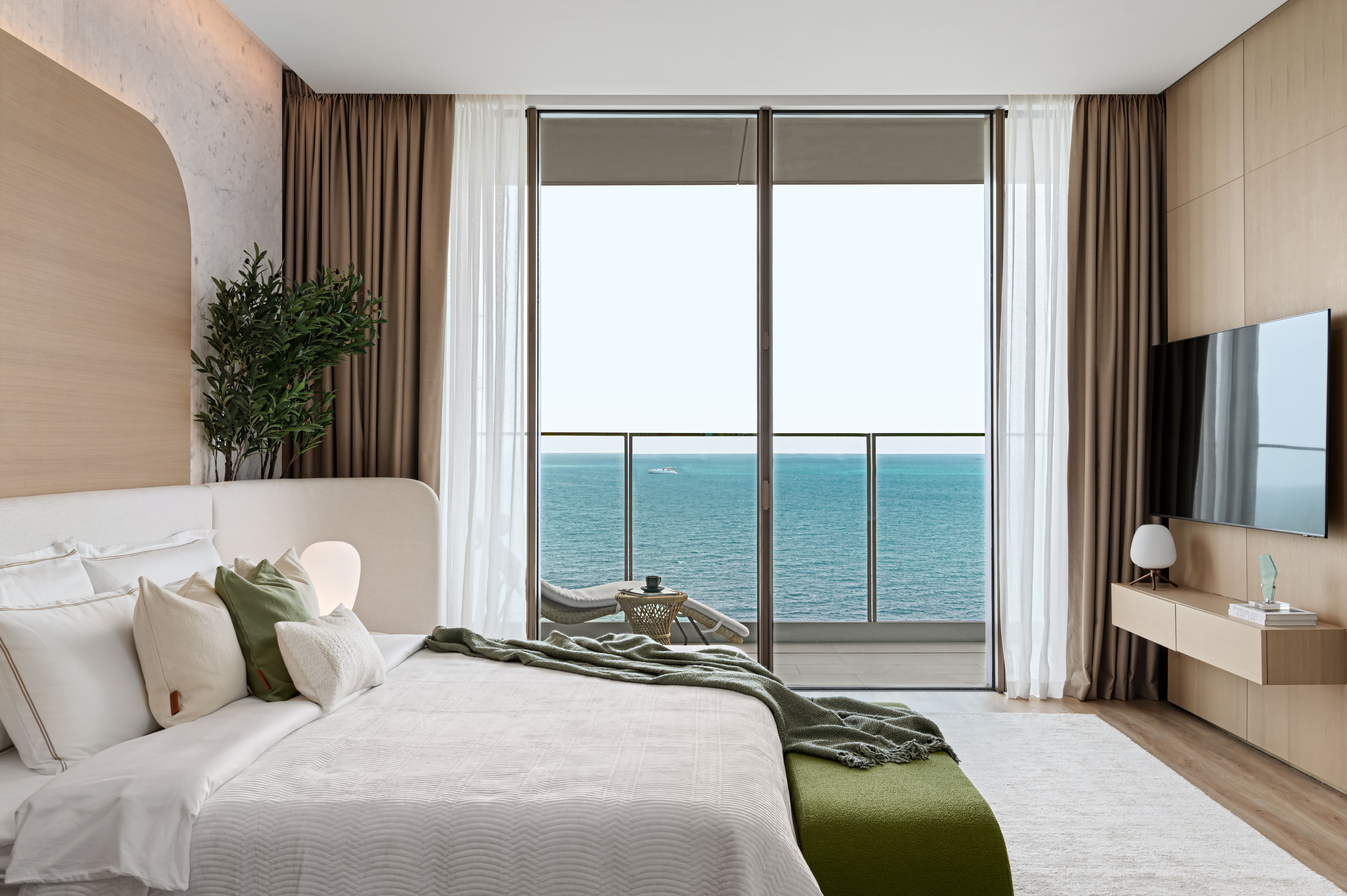Ultra-Luxury | Private Beach Access | Sea View