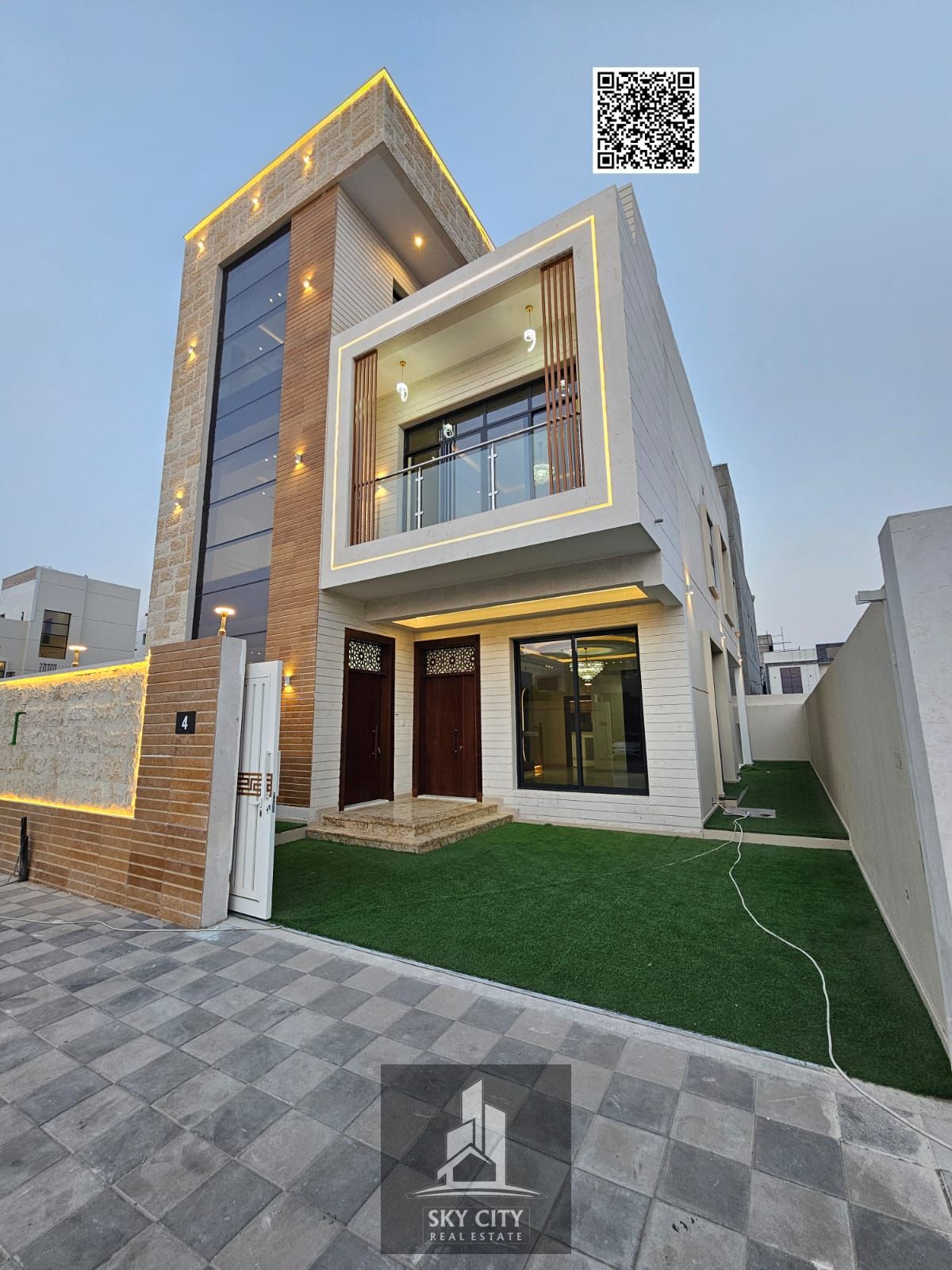 Luxury villa with a ground floor, first floor, and roof (ready to move in) with an elegant interior design, including registration fees.