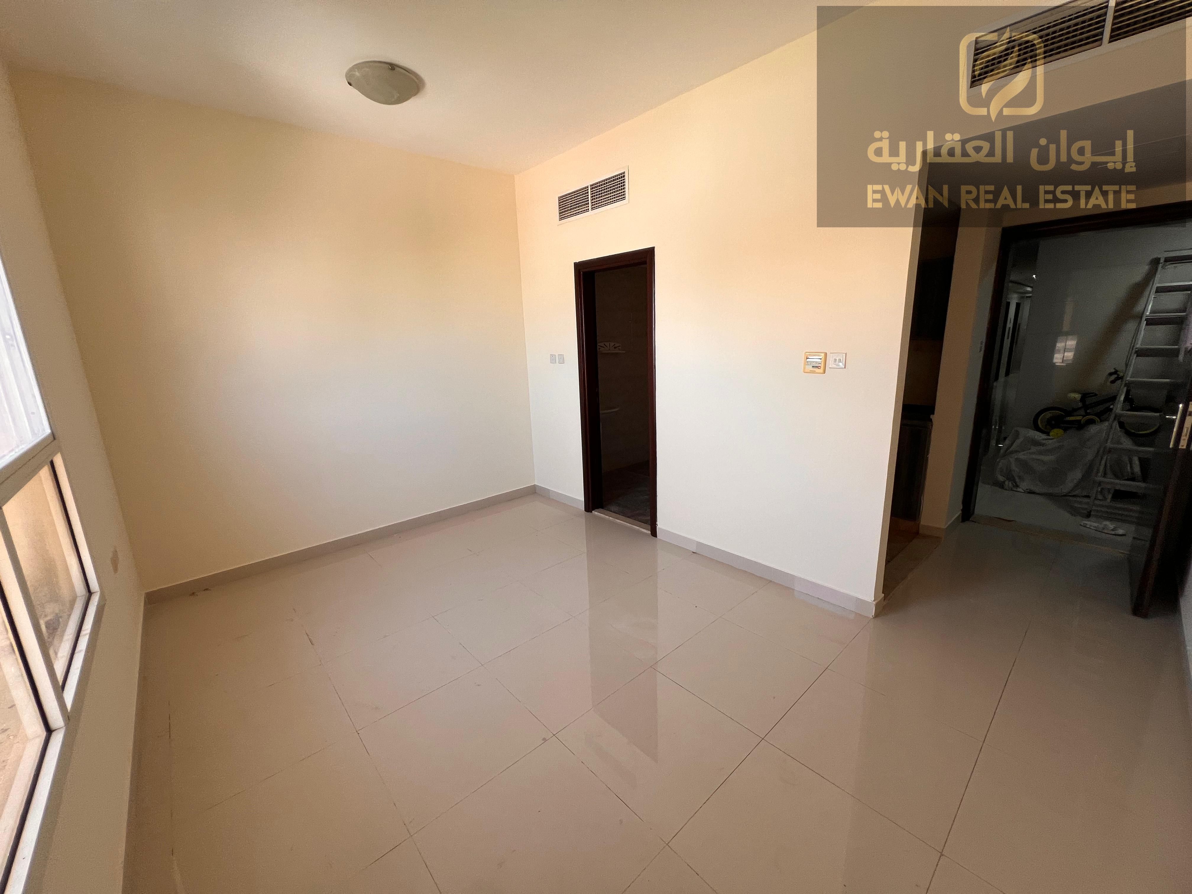 Spacious Studio with Semi-Closed Kitchen in Al Nuaimiya 3 – Prime Location Opposite Sharjah for 22000
