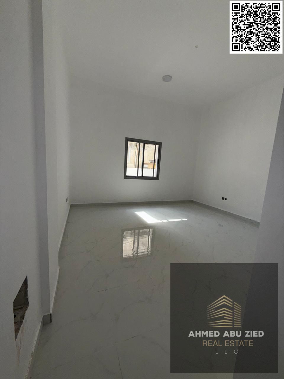 Available for Annual Rent | First‑tenant Studio | Located in Al Karama near Ajman Corniche | Spacious Layout | Bathroom | Separate Kitchen | Open View
