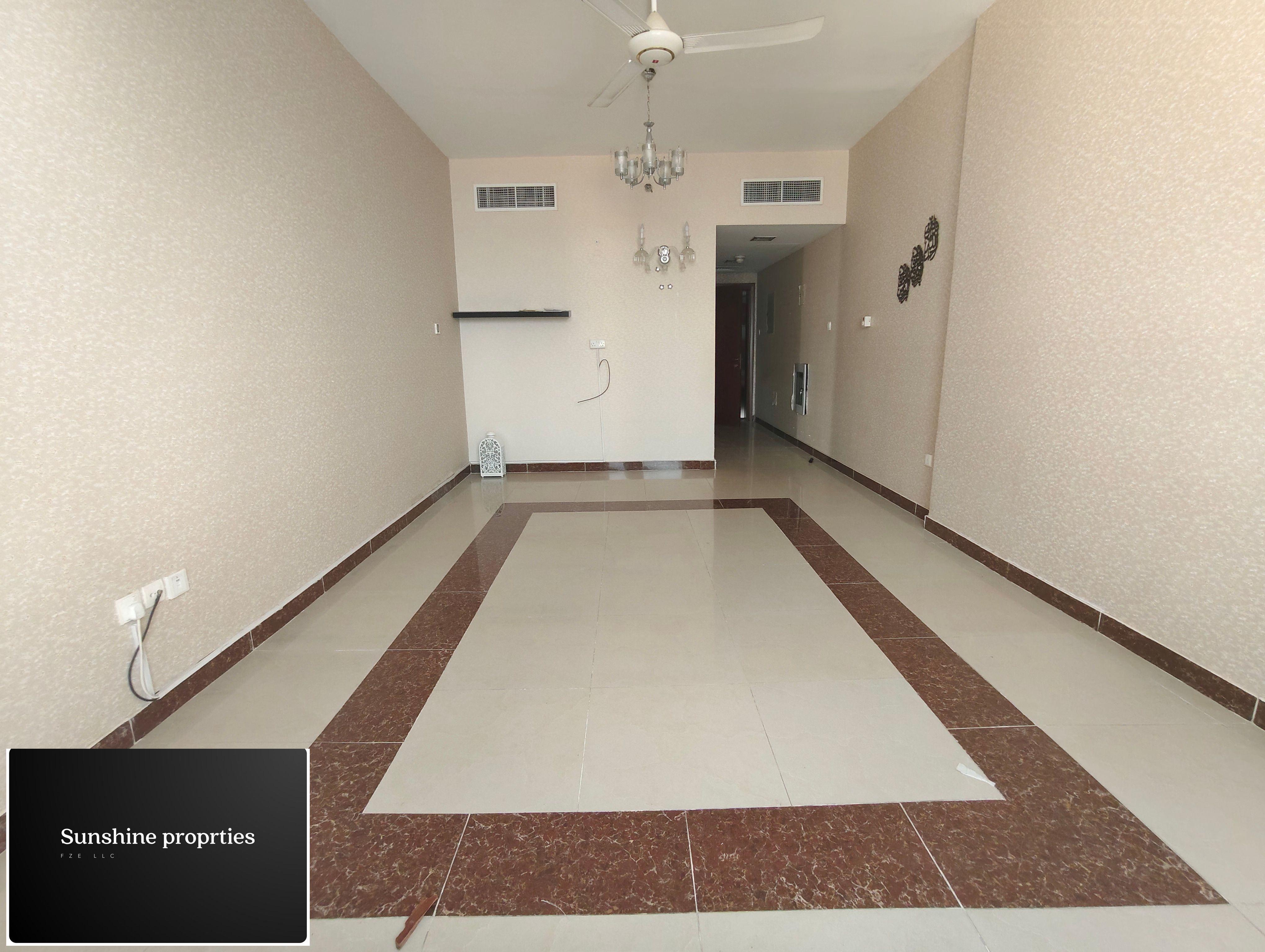 2BHK SPACIOUS LAVISH HUGE/WITH GYM POOL/