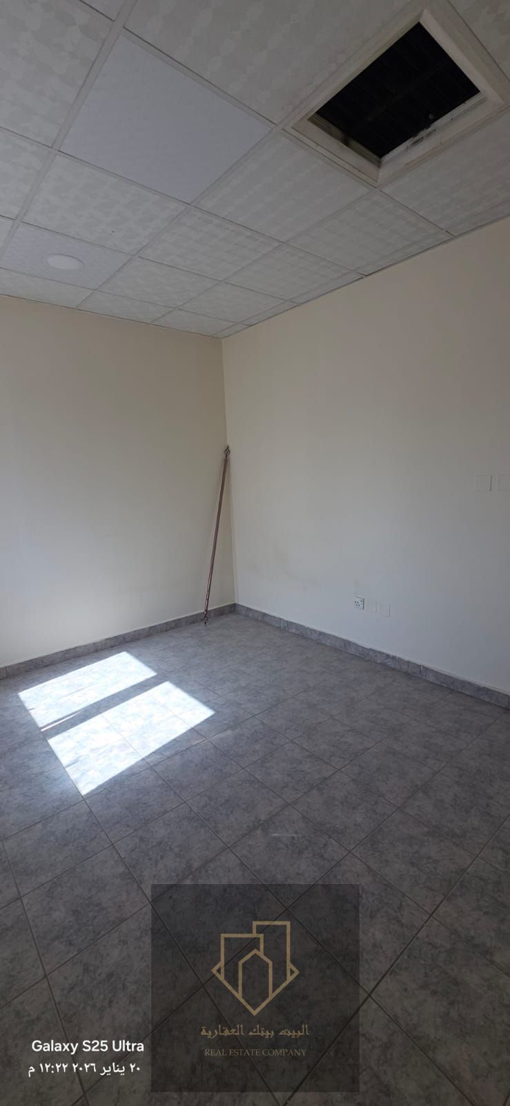 A valuable opportunity for annual rent in the Emirate of Ajman, specifically located in Al Nuaimiya on Kuwait Stree