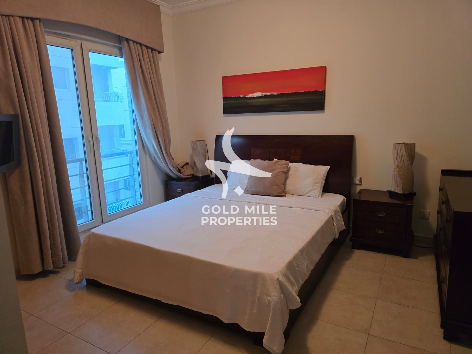 Stylish 1 Bedroom Apartment | Steps from Mall of the Emirates