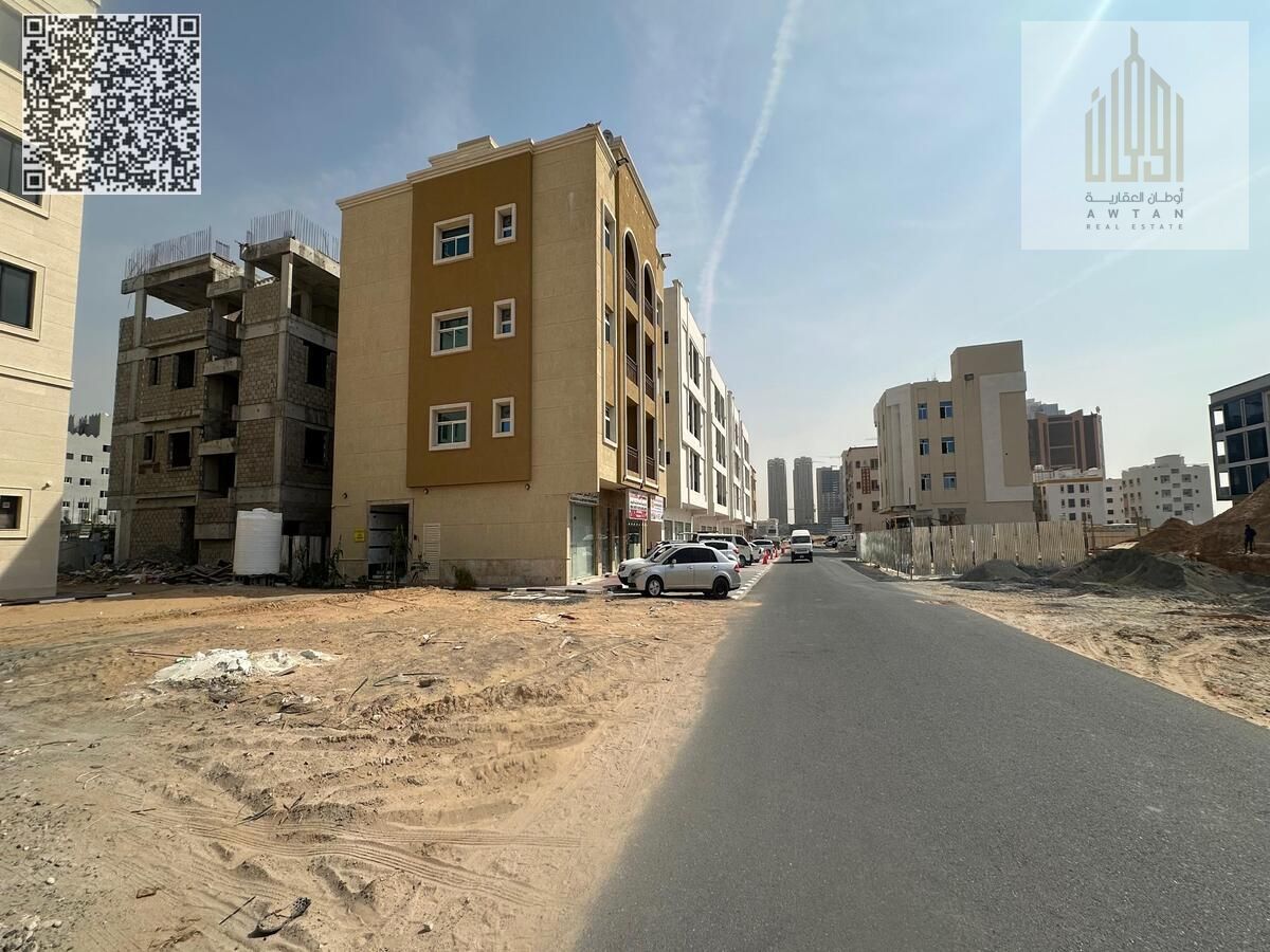 For Sale in Al Alia – Residential Land with Premium Features Location: Al Alia Area Area: • 2,755 sq ft • (≈ 256 m²) Building Options: • Ground