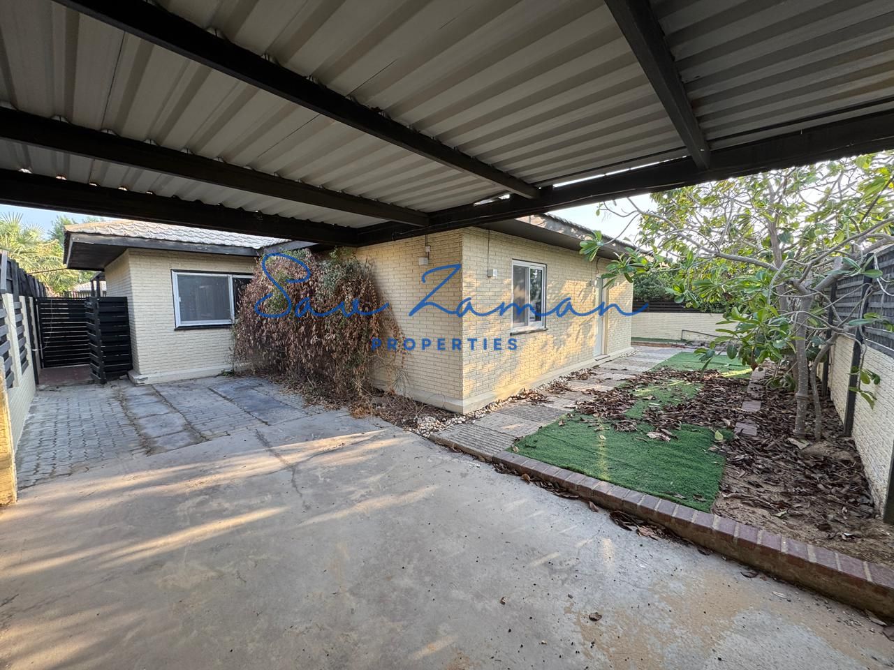 MAIN BEACH ROAD COMMERCIAL VILLA 3BR MAIDS PRIVATE GARDEN INDEPENDENT VILLA