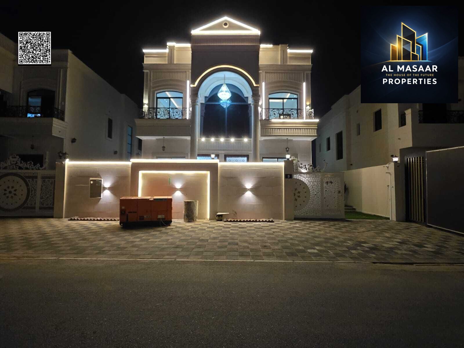 Classic villa, large area, no annual fees, freehold ownership for all nationalities, close to all services.