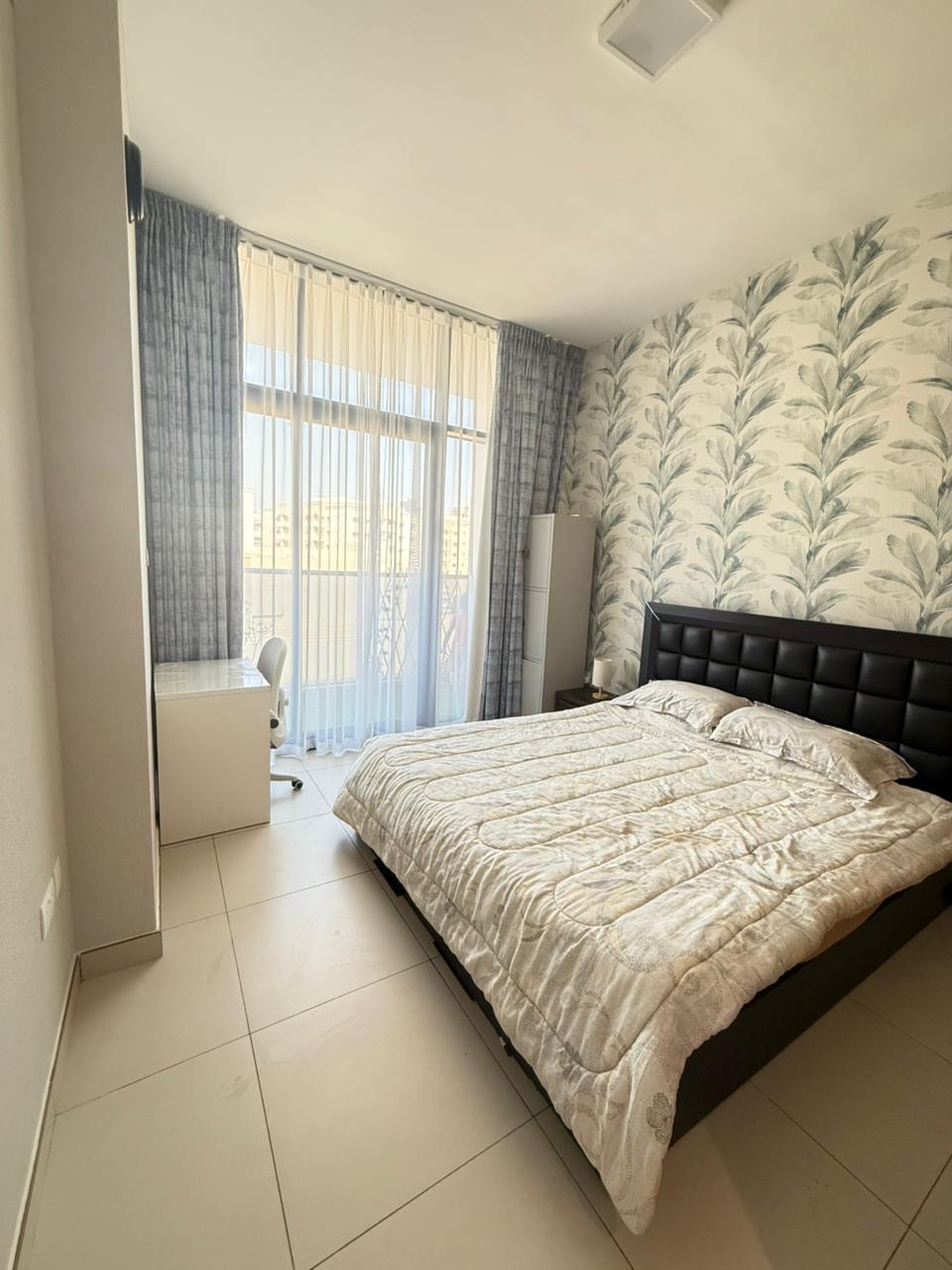 Luxurious furnished - 2br with parking - full facilities building