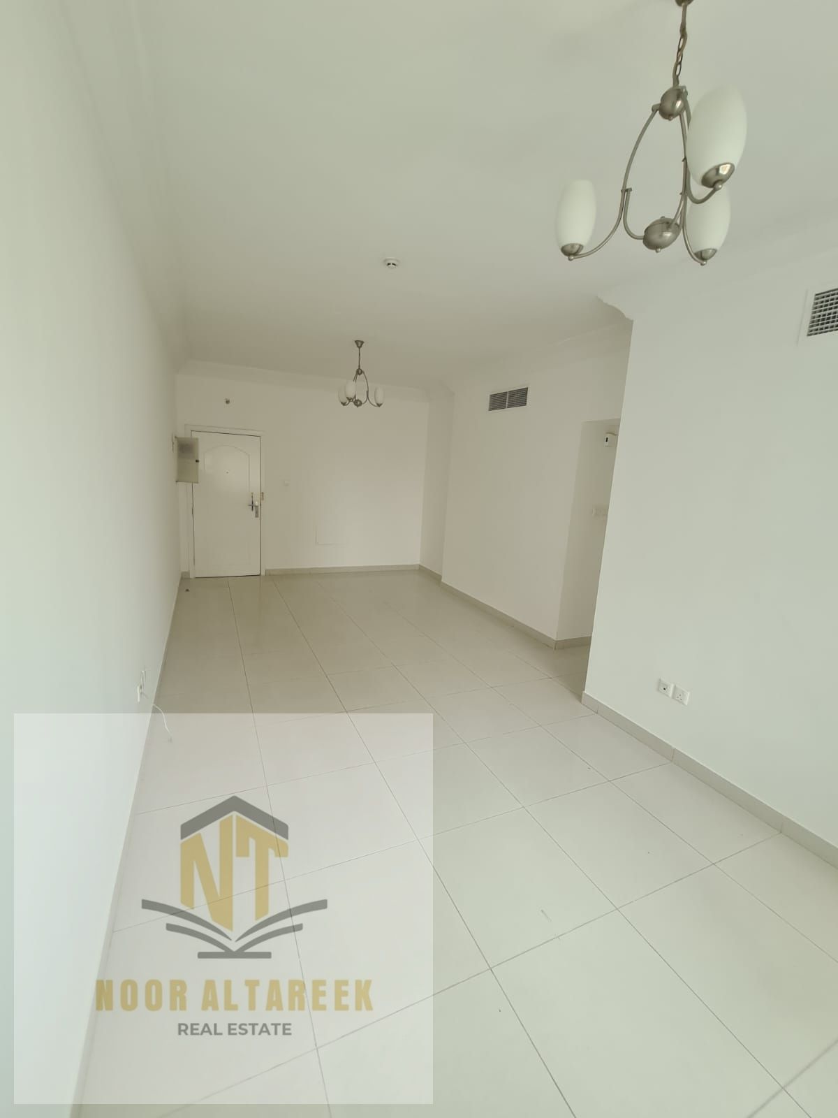 Professional and attractive ad: Apartment for annual rent featuring **1 master bedroom and a spacious living room**, designed with a practical layout