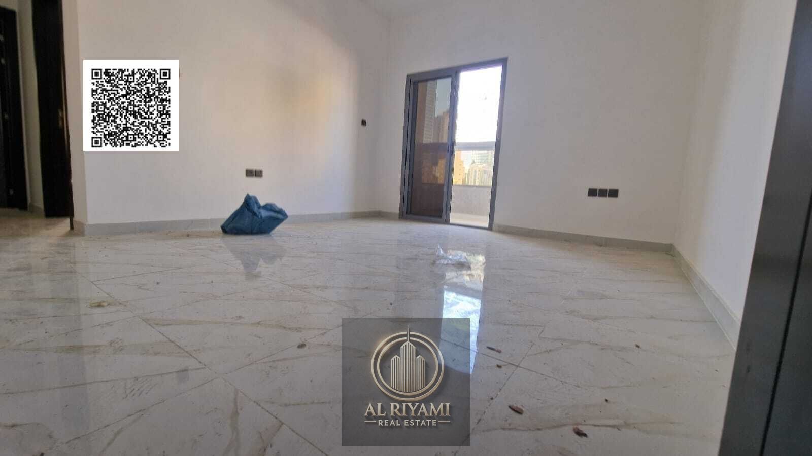 One bedroom, living room, balcony, and two bathrooms for rent at a special price.