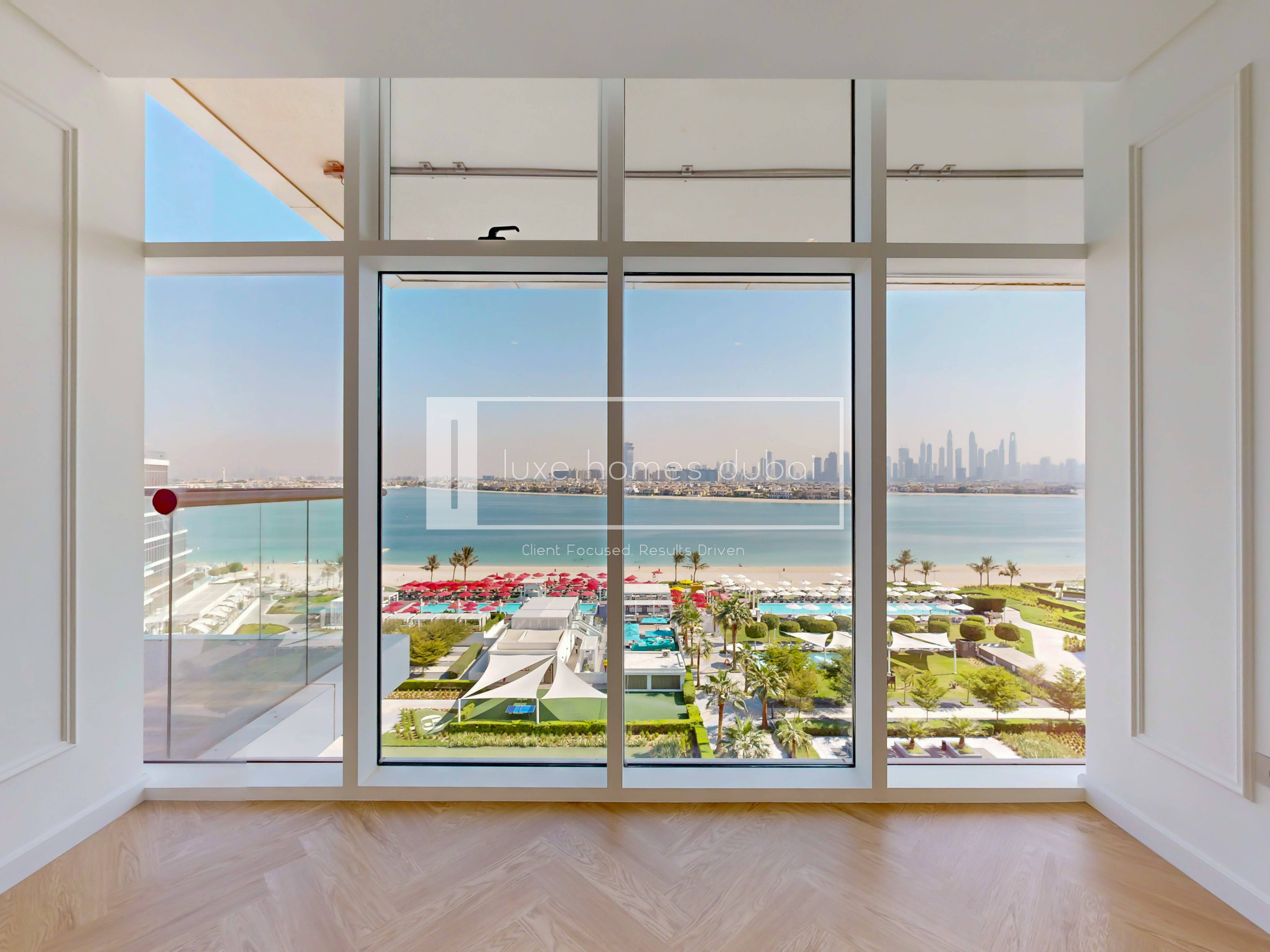 Palm View | Luxury 2BR+Maid | 2 Parkings |Vacant