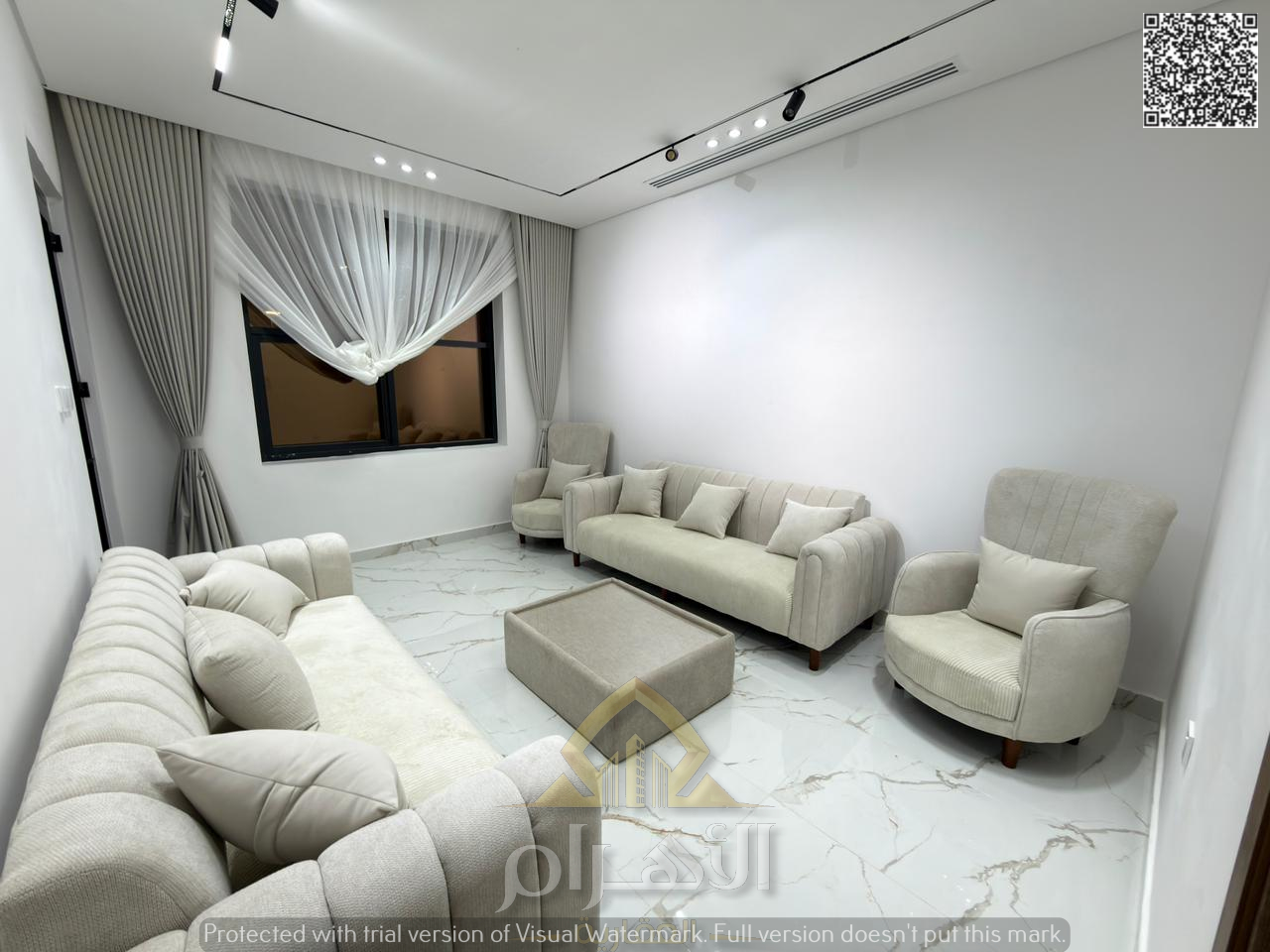 Luxury villa for sale in Al-Haliyo 2 | Two floors and a roof | 5 master bedrooms, price includes registration and ownership fees