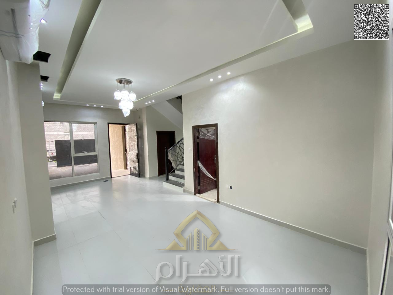 Luxury villa for sale in Al-Haliyo 2 | Two floors and a roof | 4 master bedrooms, price includes registration and ownership fees