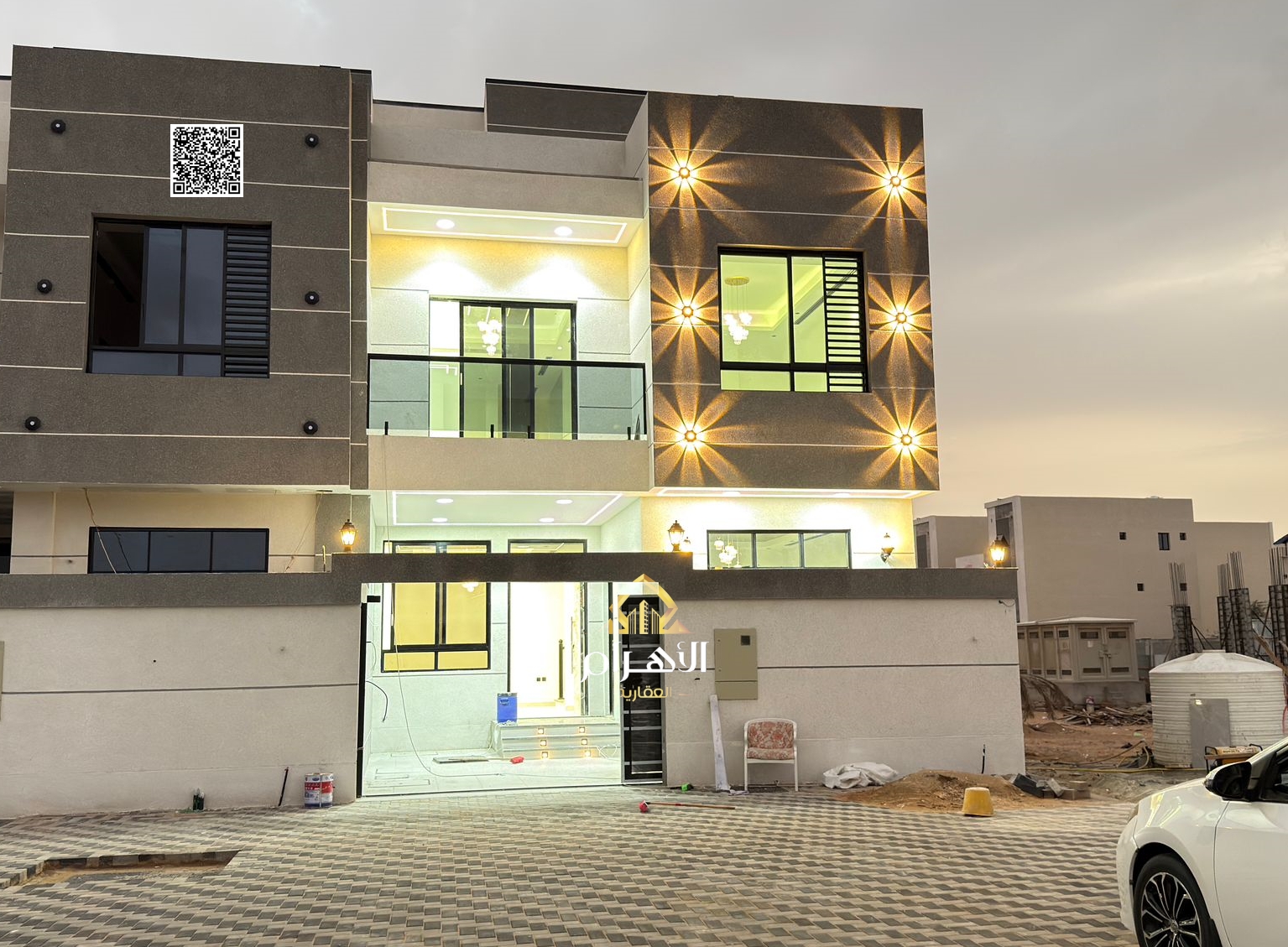 **Luxury Villa in Al Zahya – Ajman** Ready for immediate occupancy with high-end finishes and spacious interiors. **Freehold ownership for all nat