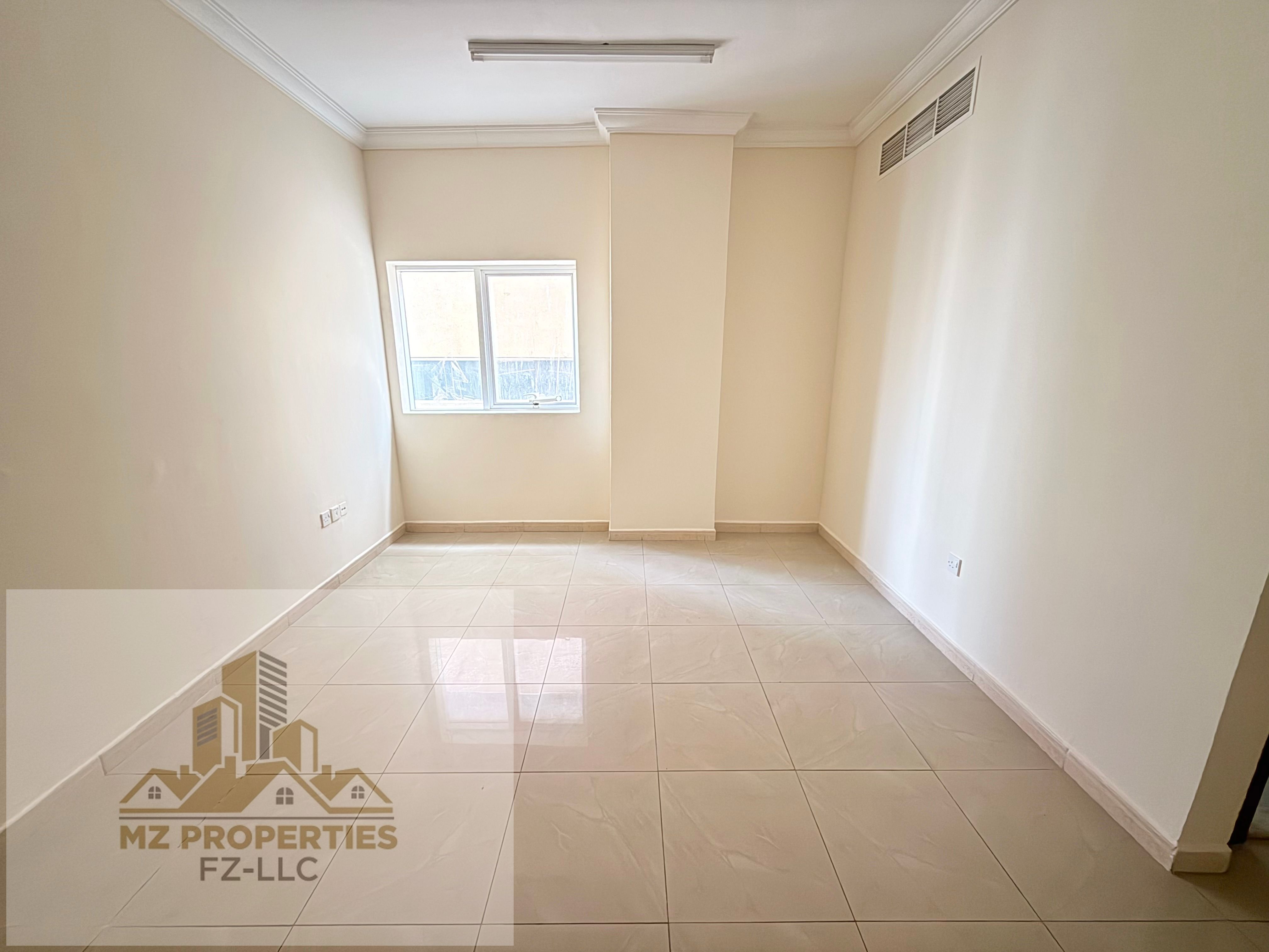 MARVELOUS OFFER !! BEAUTIFUL 1 BEDROOM HALL WITH 2 BATH + CLOSE HALL !! FAMILY BUILDING IDEAL LOCATION ! JUST 27,999