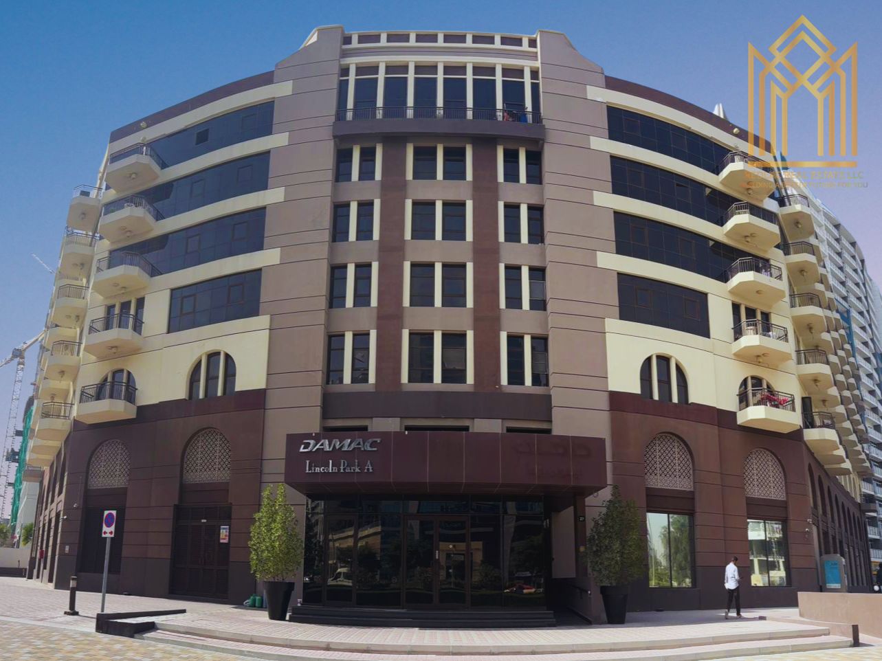 1BR Apartment | Lincoln Park Arjan | Family Friendly