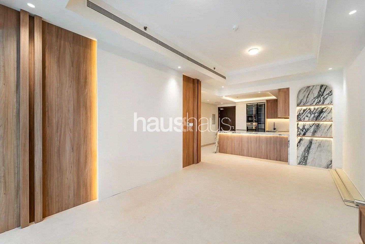 Upgraded | Canal View | Vacant