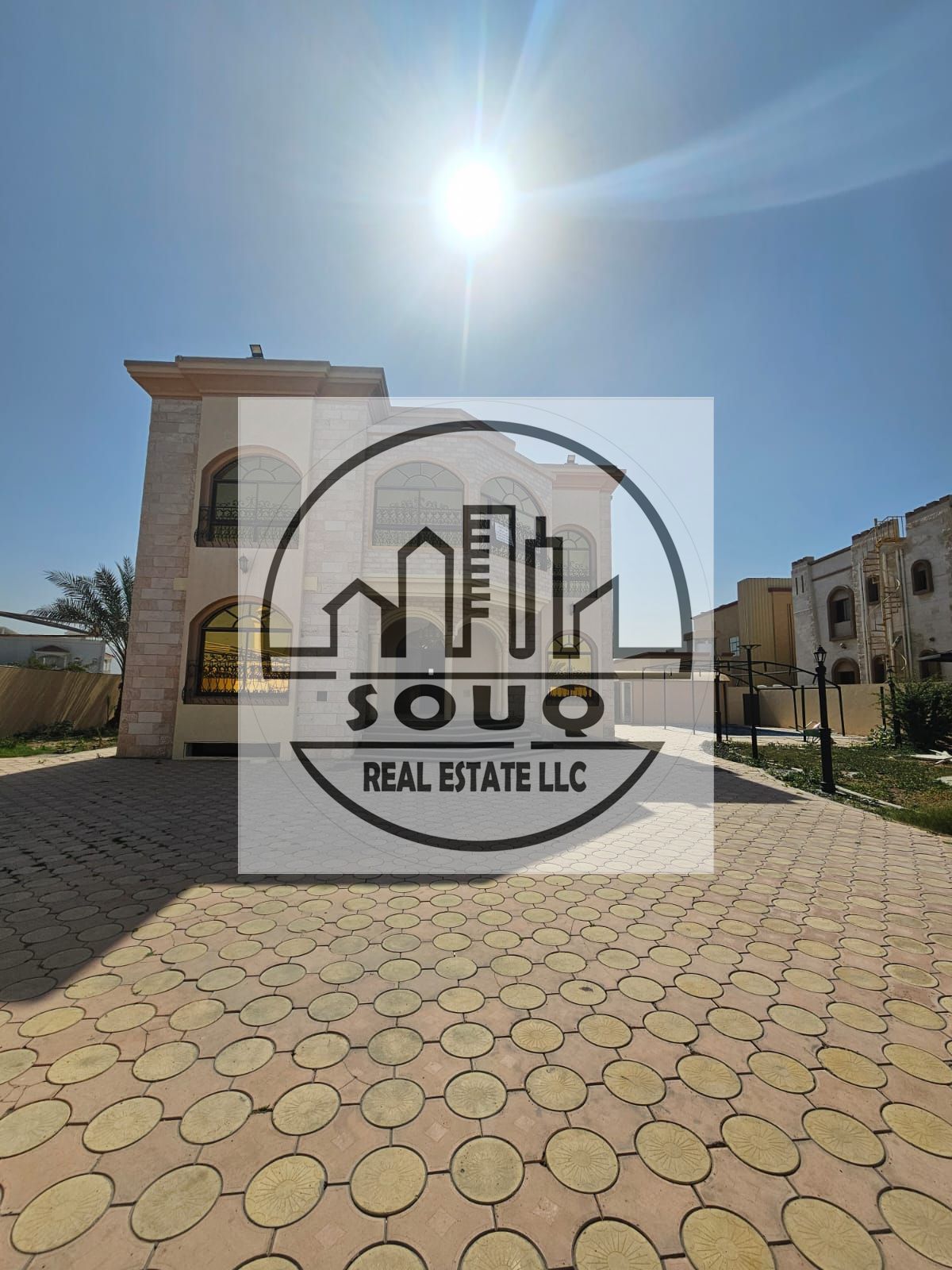 Experience Luxury & Versatility in Al Oraybi