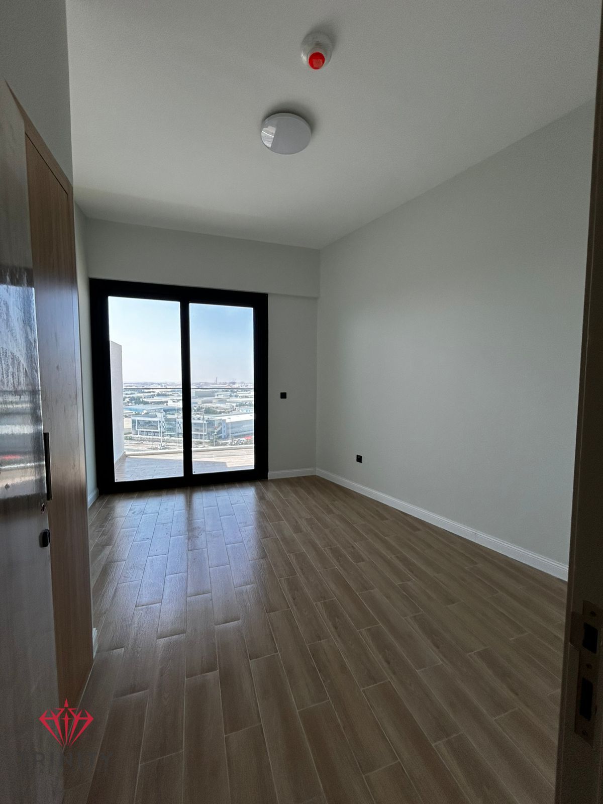 Brand New | Vastu Compliant | Metro View