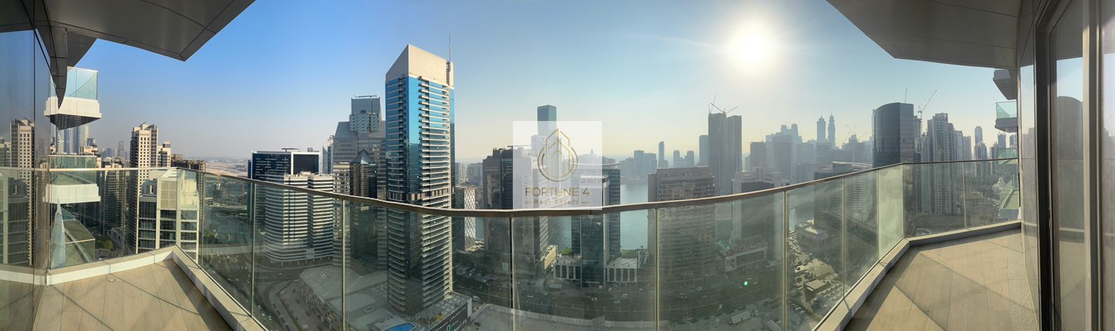 Luxury Living| Vacant|Canal View|Near Burj Khalifa