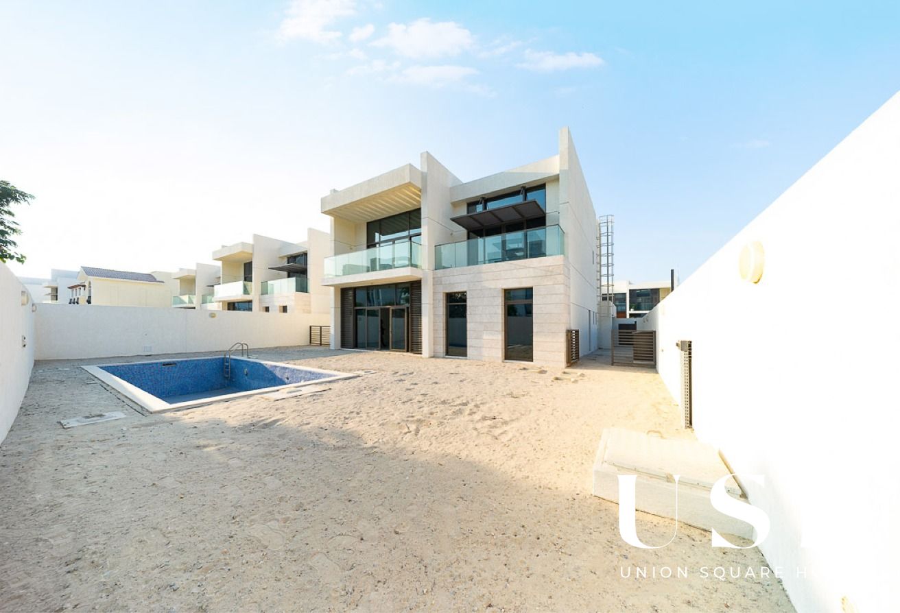 Exclusive | Genuine Resale | Corner Plot Villa