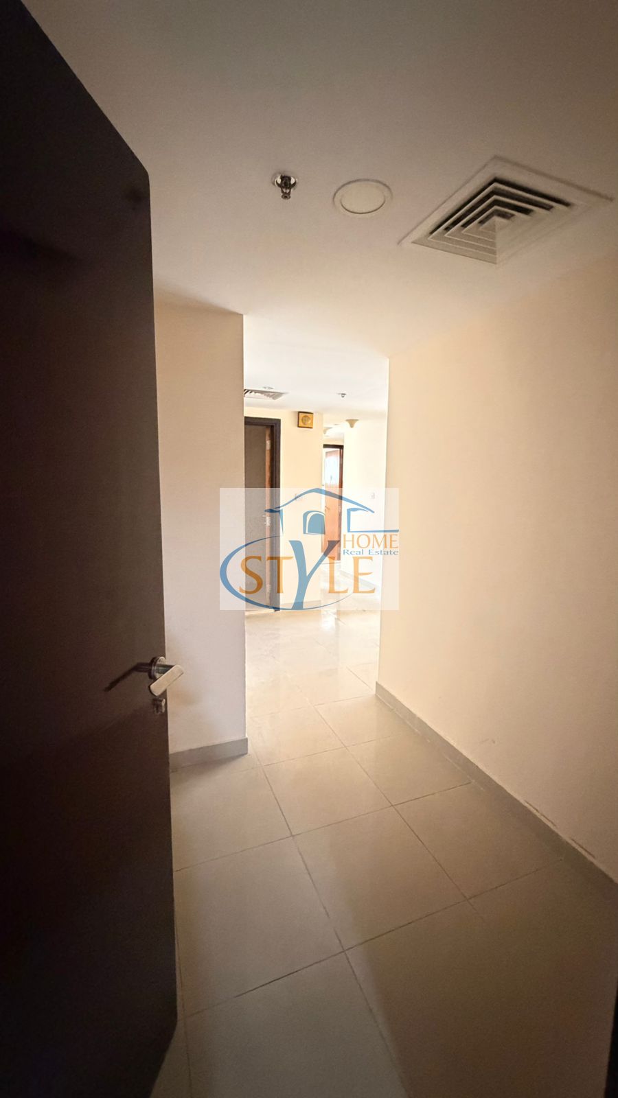 Apartment in Al Khan, 2 bedrooms, 590,000 dirhams
